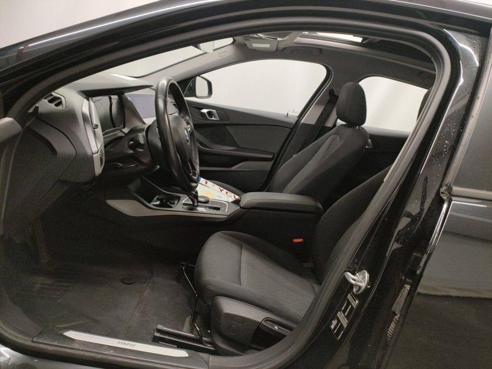 BMW SERIE 1 REEKS HATCH 116DA (85 KW) 5D 7 