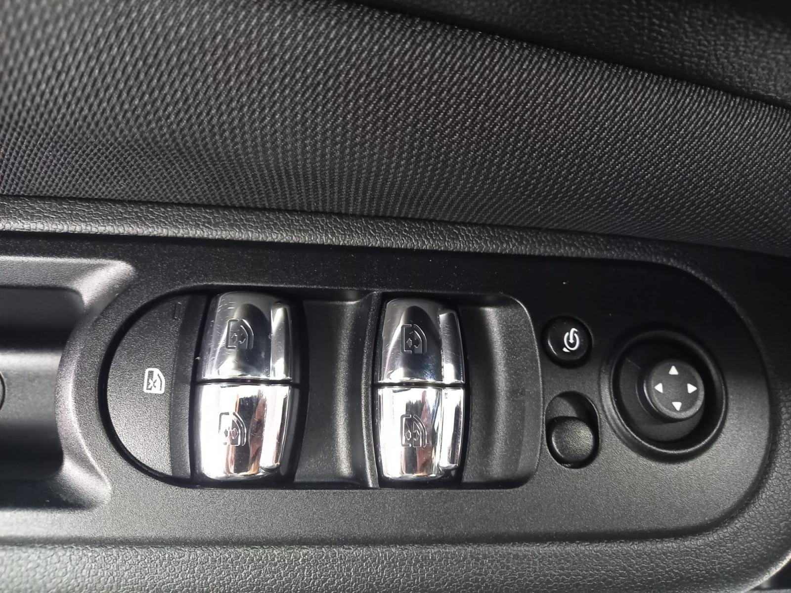 MINI CLUBMAN 1.5 Cooper OPF (EU6d-TEMP) 30