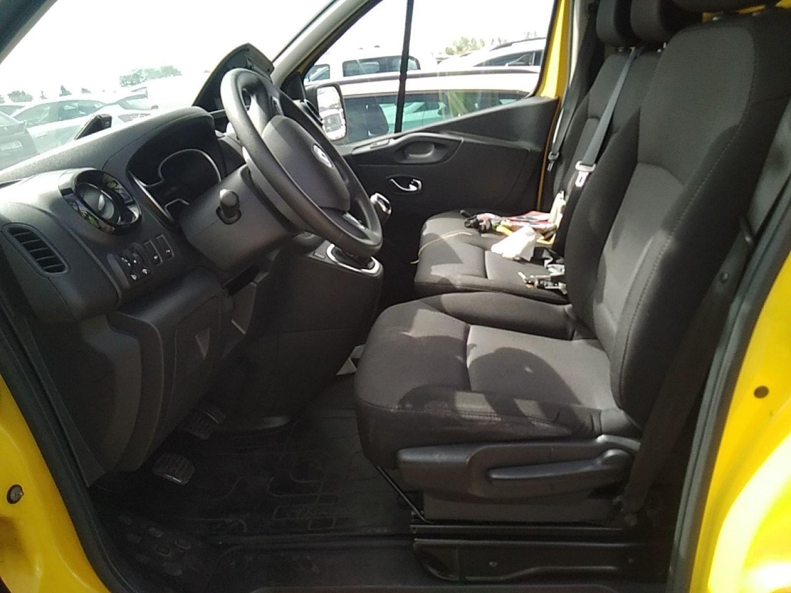 RENAULT TRAFIC FURGON 29 L2H1 Energy BluedCi 70 kW 5 