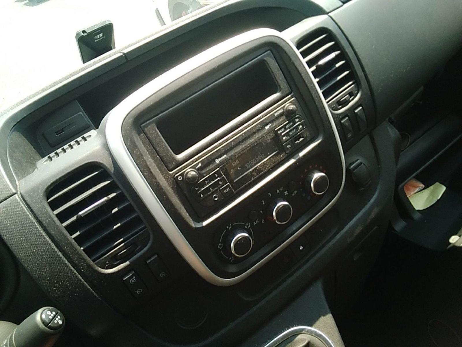 RENAULT TRAFIC FURGON 29 L2H1 Energy BluedCi 70 kW 5 