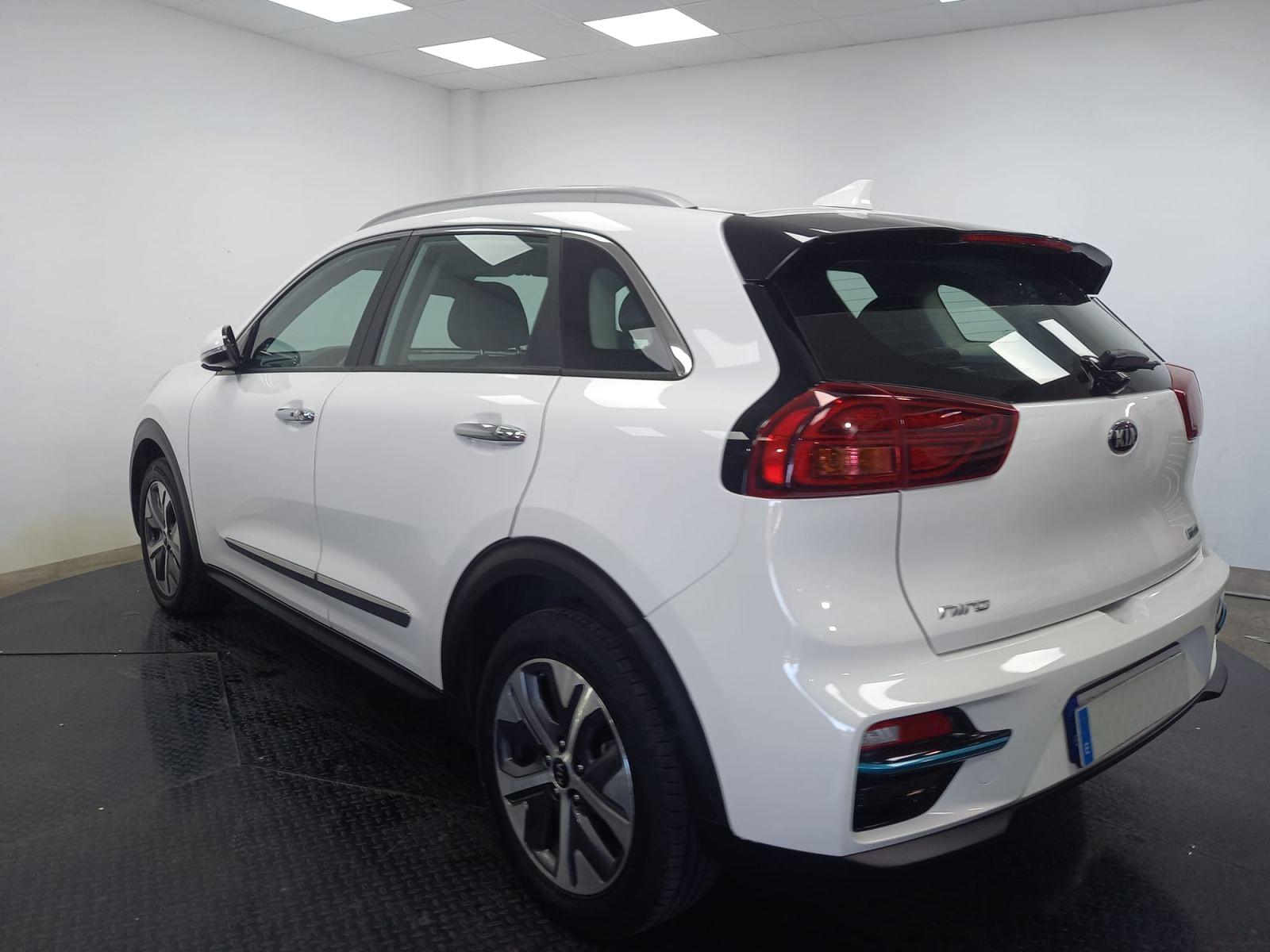 KIA E-NIRO DRIVE 204CV - 460KM AUTONOMIA 6