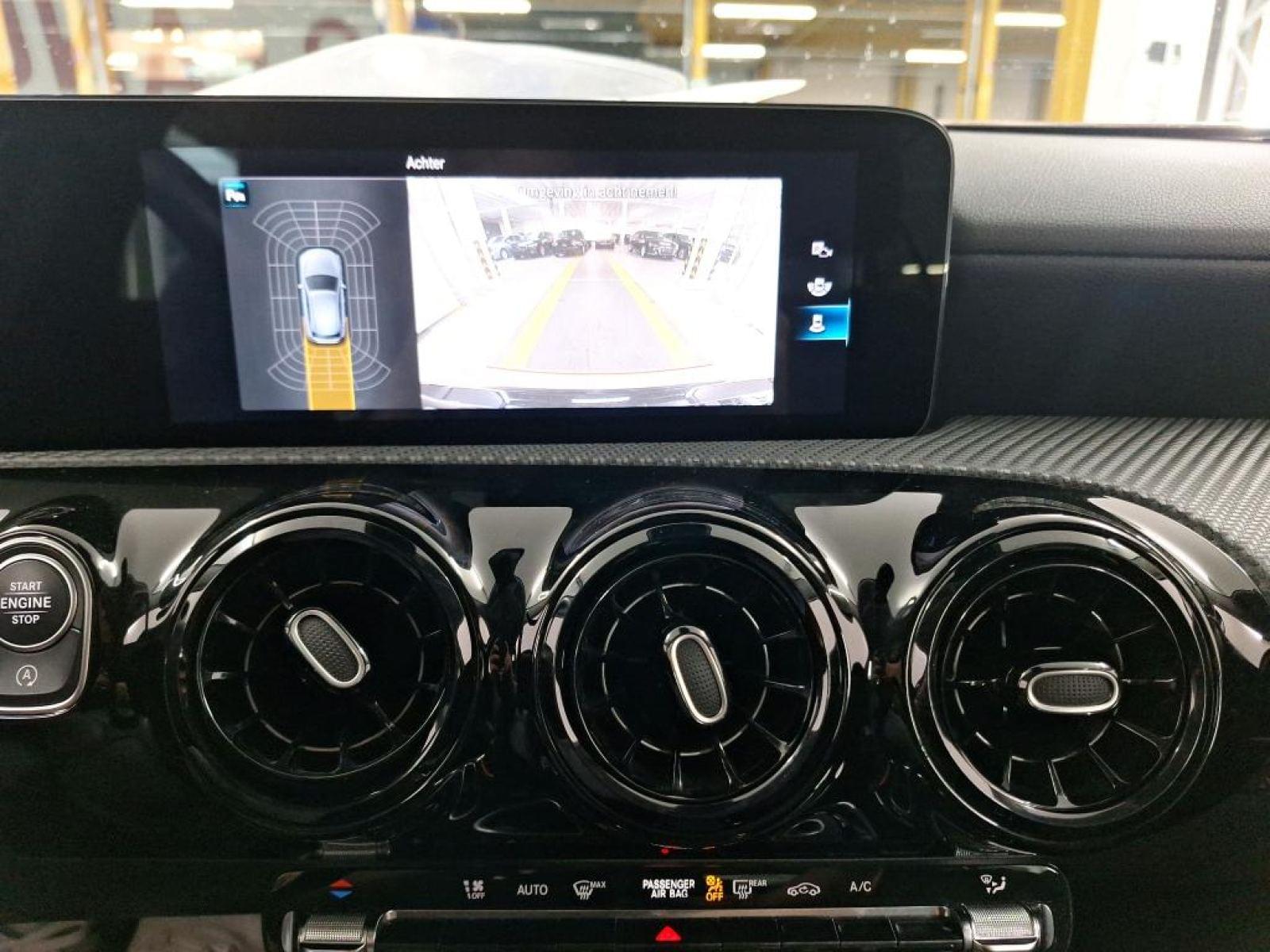MERCEDES CLASE A A 160 Business Solution 8 