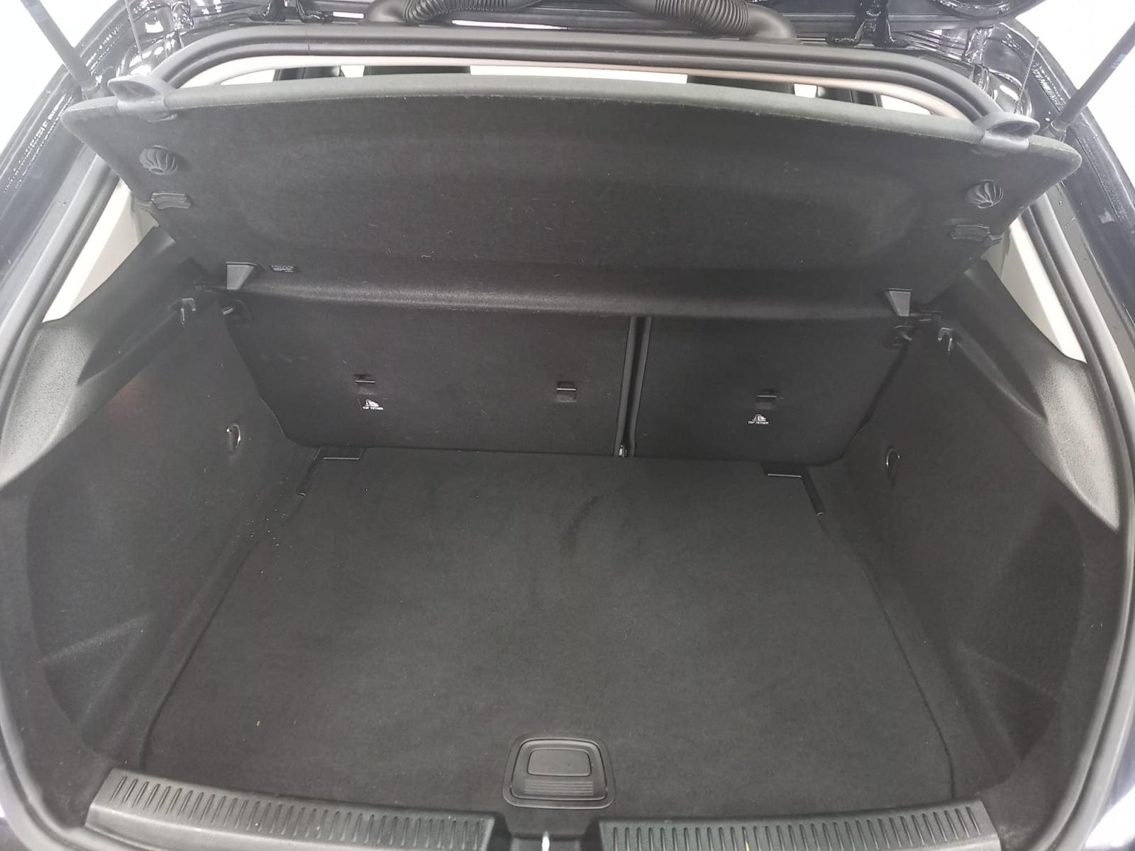 MERCEDES CLASE A 160 Business Solution 37 