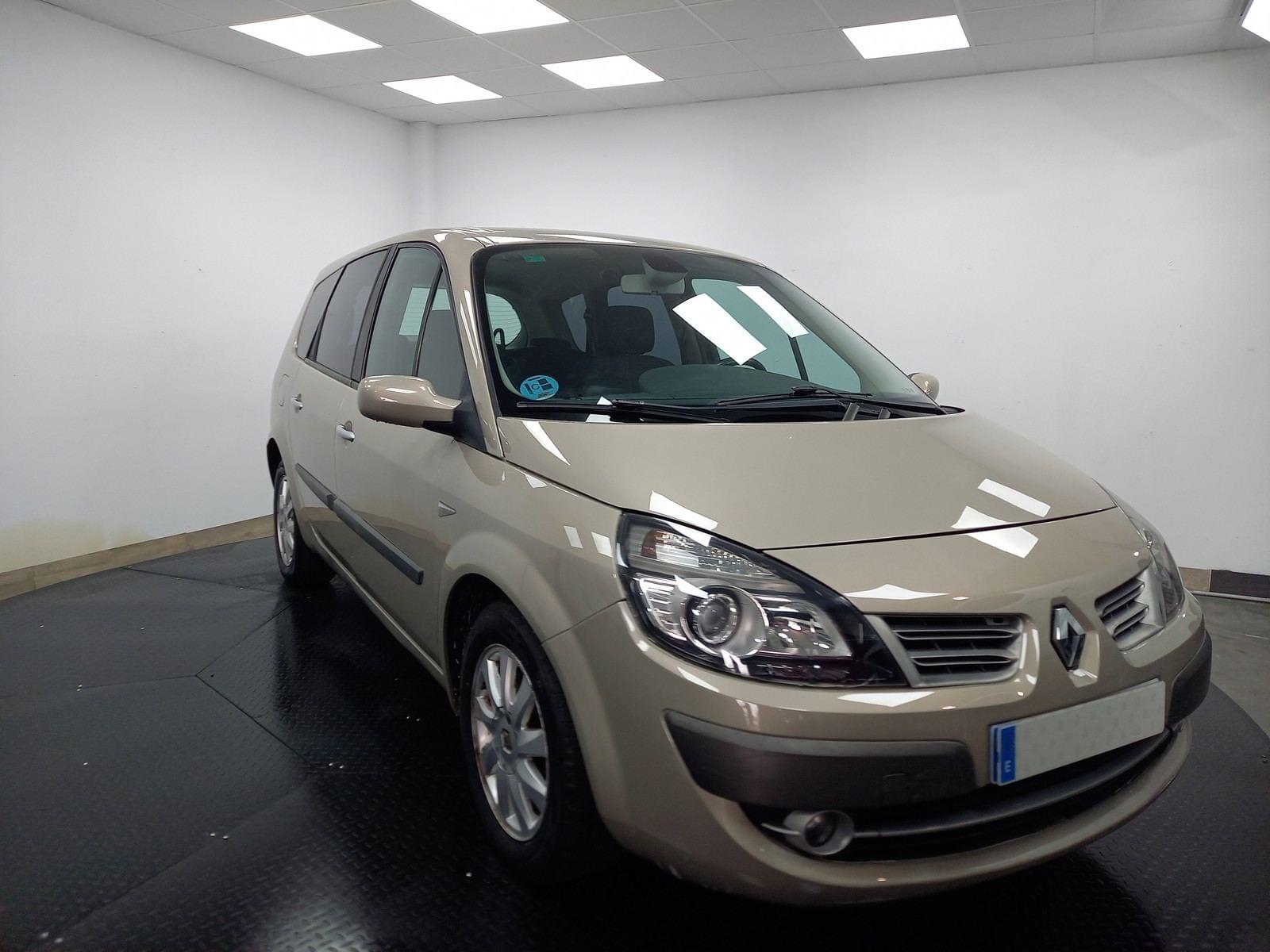 RENAULT GRAND SCéNIC 1.6 112CV 82KW 2 