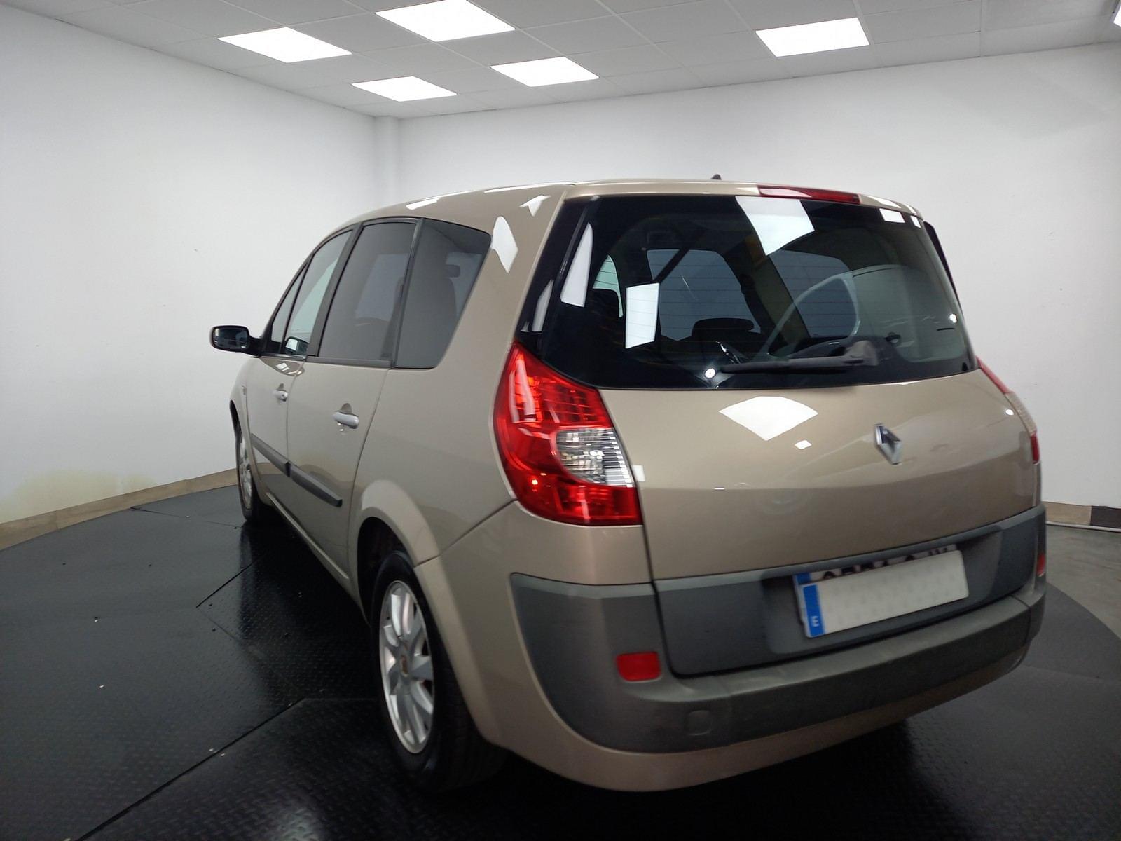 RENAULT GRAND SCéNIC 1.6 112CV 82KW 6 