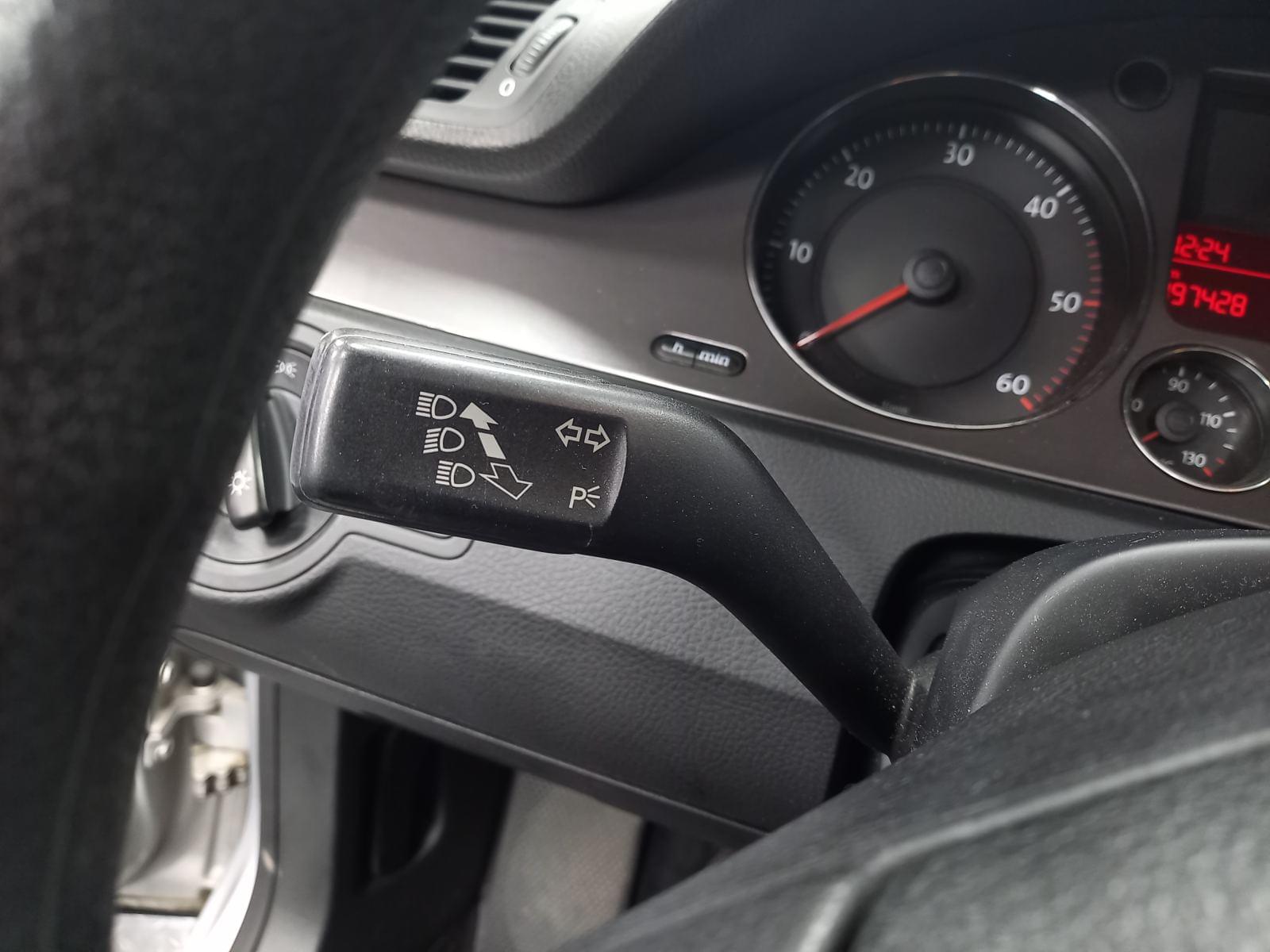 VOLKSWAGEN PASSAT 2.0 TDI 14 