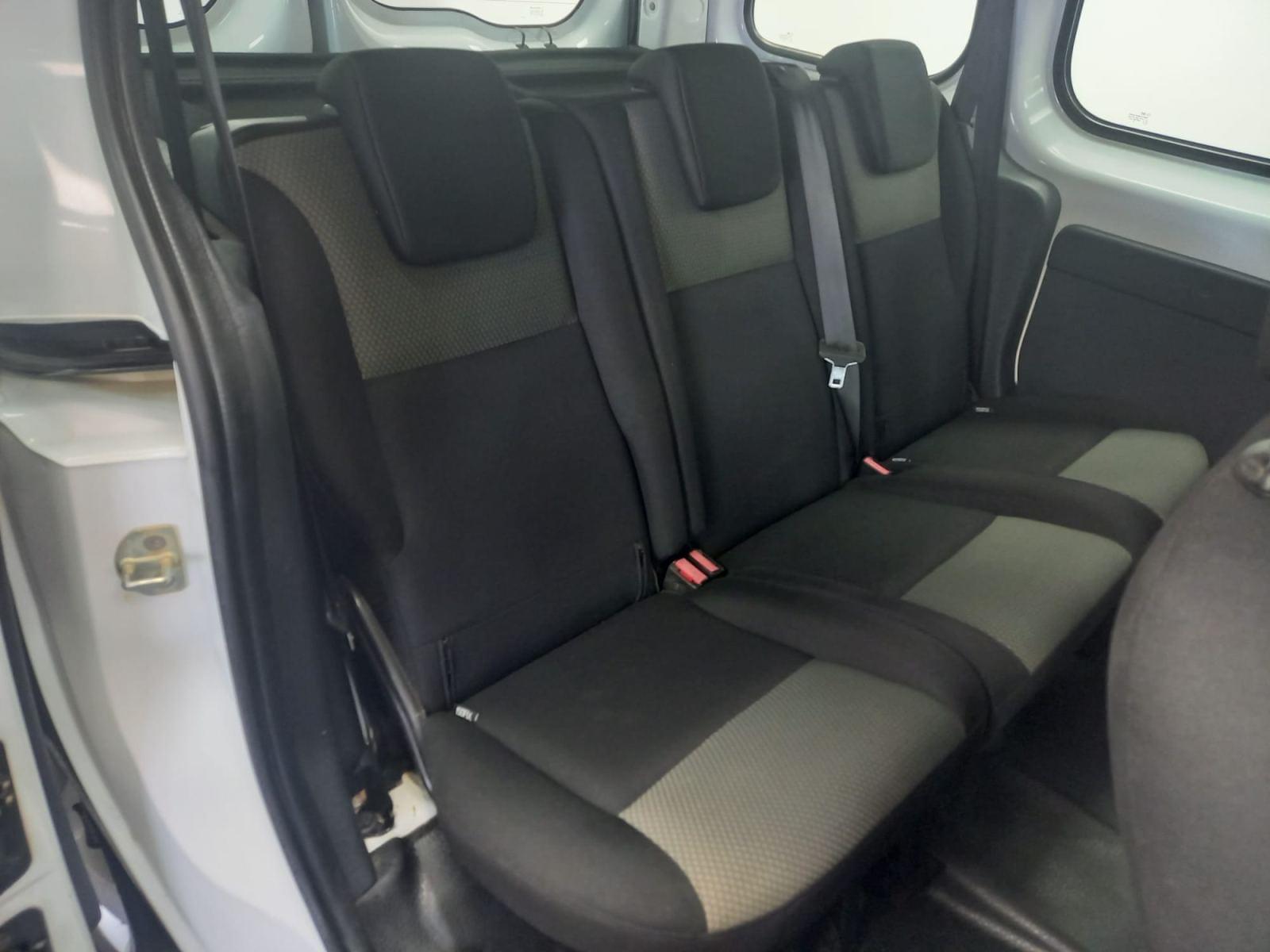 RENAULT KANGOO COMBI PROFESIONAL DCI 55KW 75CV 5 PLAZAS 8 