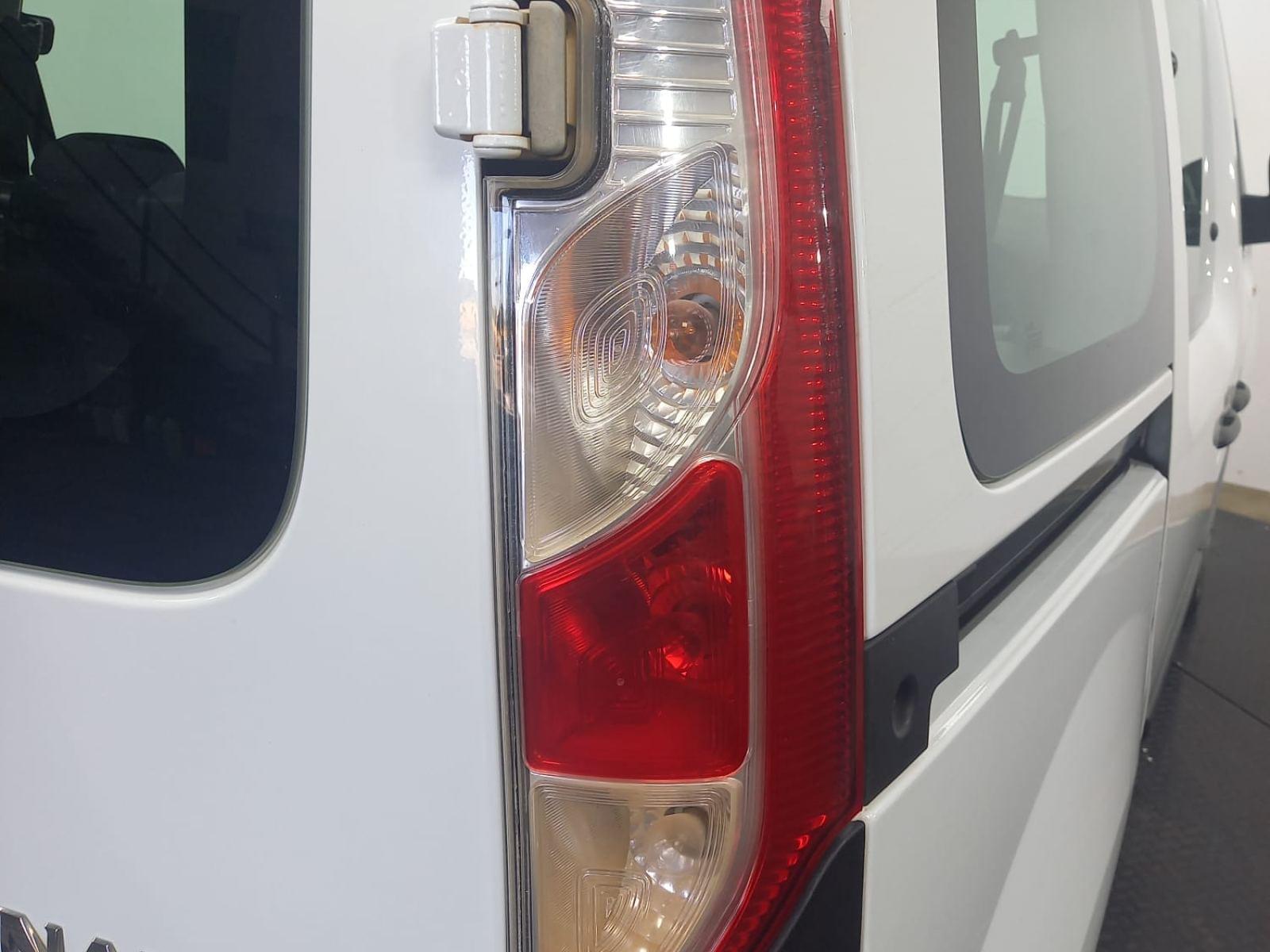 RENAULT KANGOO COMBI PROFESIONAL DCI 55KW 75CV 5 PLAZAS 27 