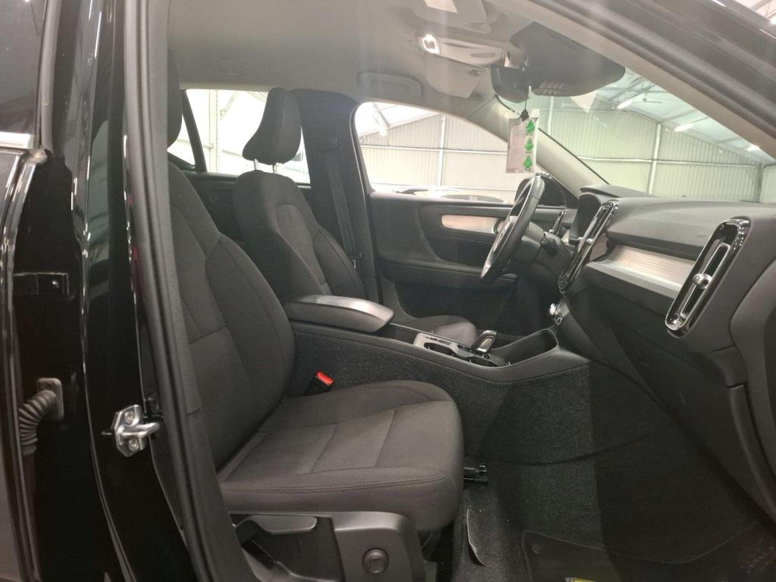 VOLVO XC40 T4 Recharge 129 + 82ch Business DCT 7 4 
