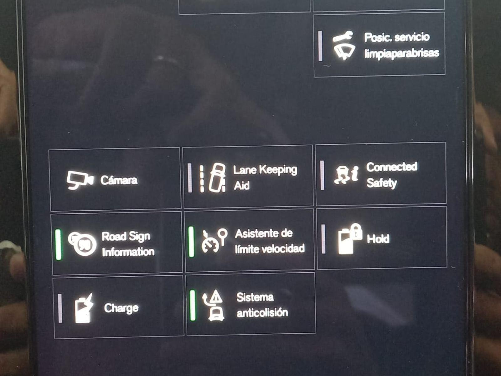 VOLVO XC40 T4 Recharge 129 + 82ch Business DCT 7 10