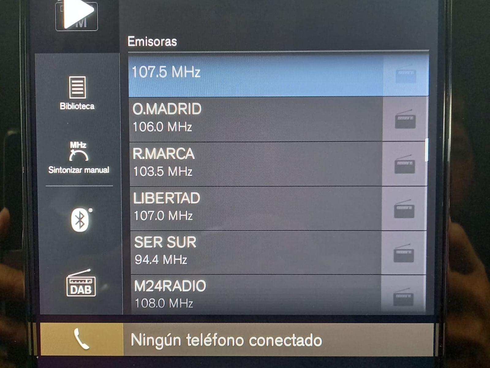 VOLVO XC40 T4 Recharge 129 + 82ch Business DCT 7 24