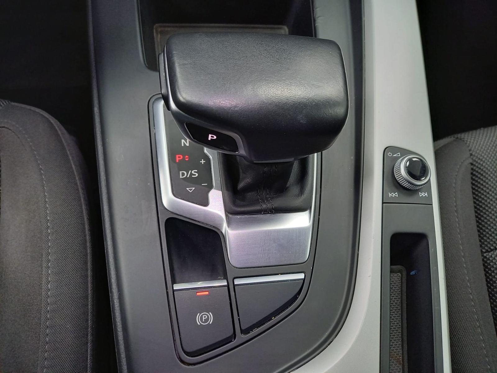 AUDI A4 Avant 35 TFSI 150ch S tronic 7 HIBRIDO 13