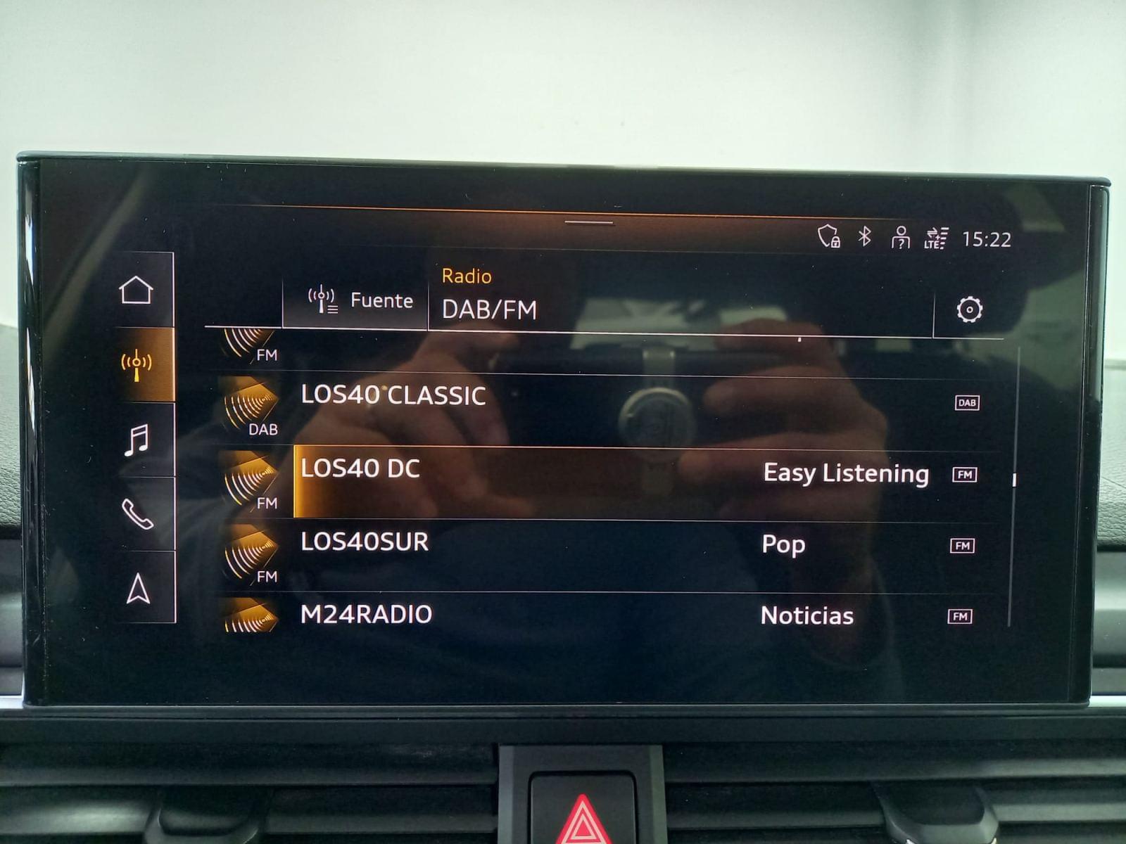 AUDI A4 Avant 35 TFSI 150ch S tronic 7 HIBRIDO 16