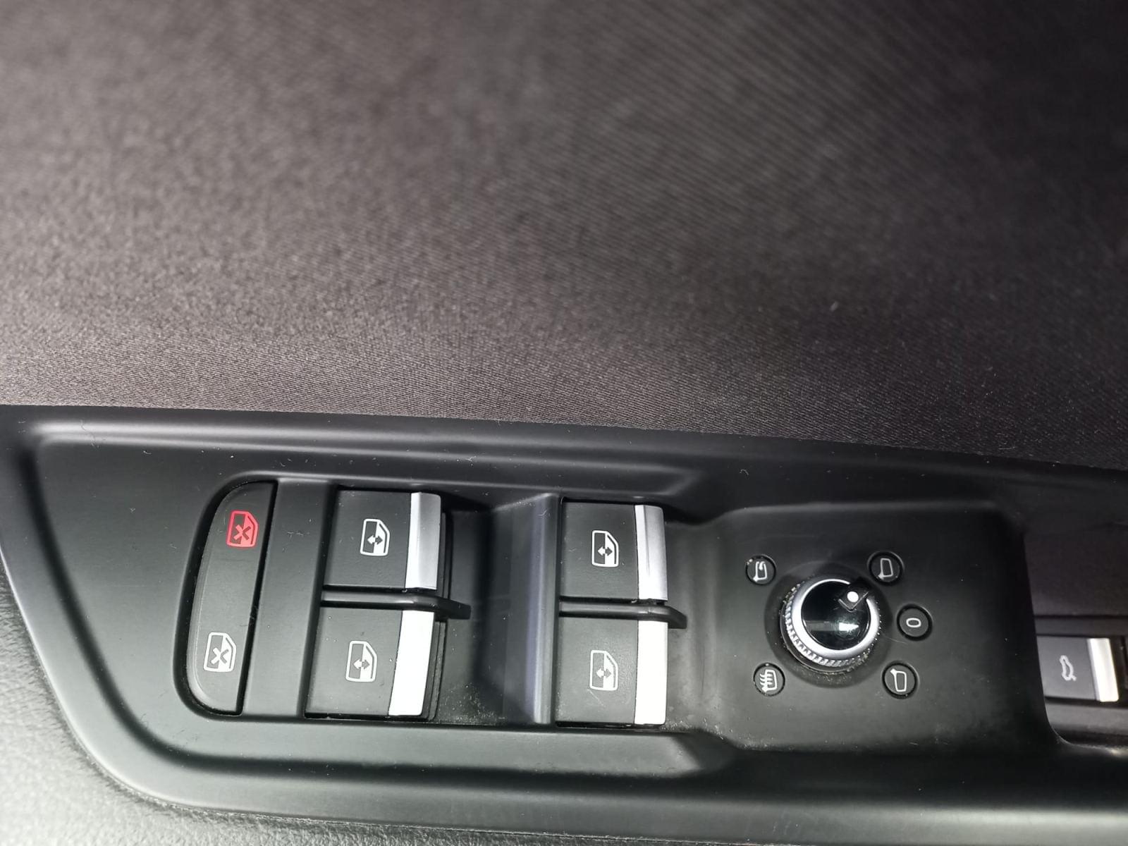 AUDI A4 Avant 35 TFSI 150ch S tronic 7 HIBRIDO 26