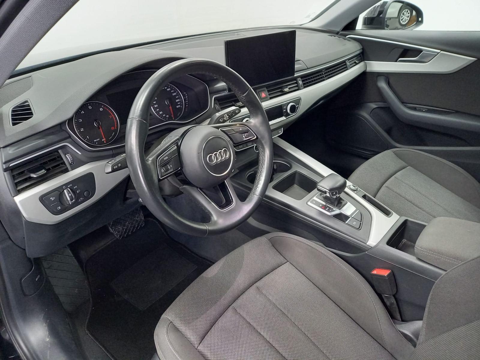 AUDI A4 Avant 35 TFSI 150ch S tronic 7 HIBRIDO 27