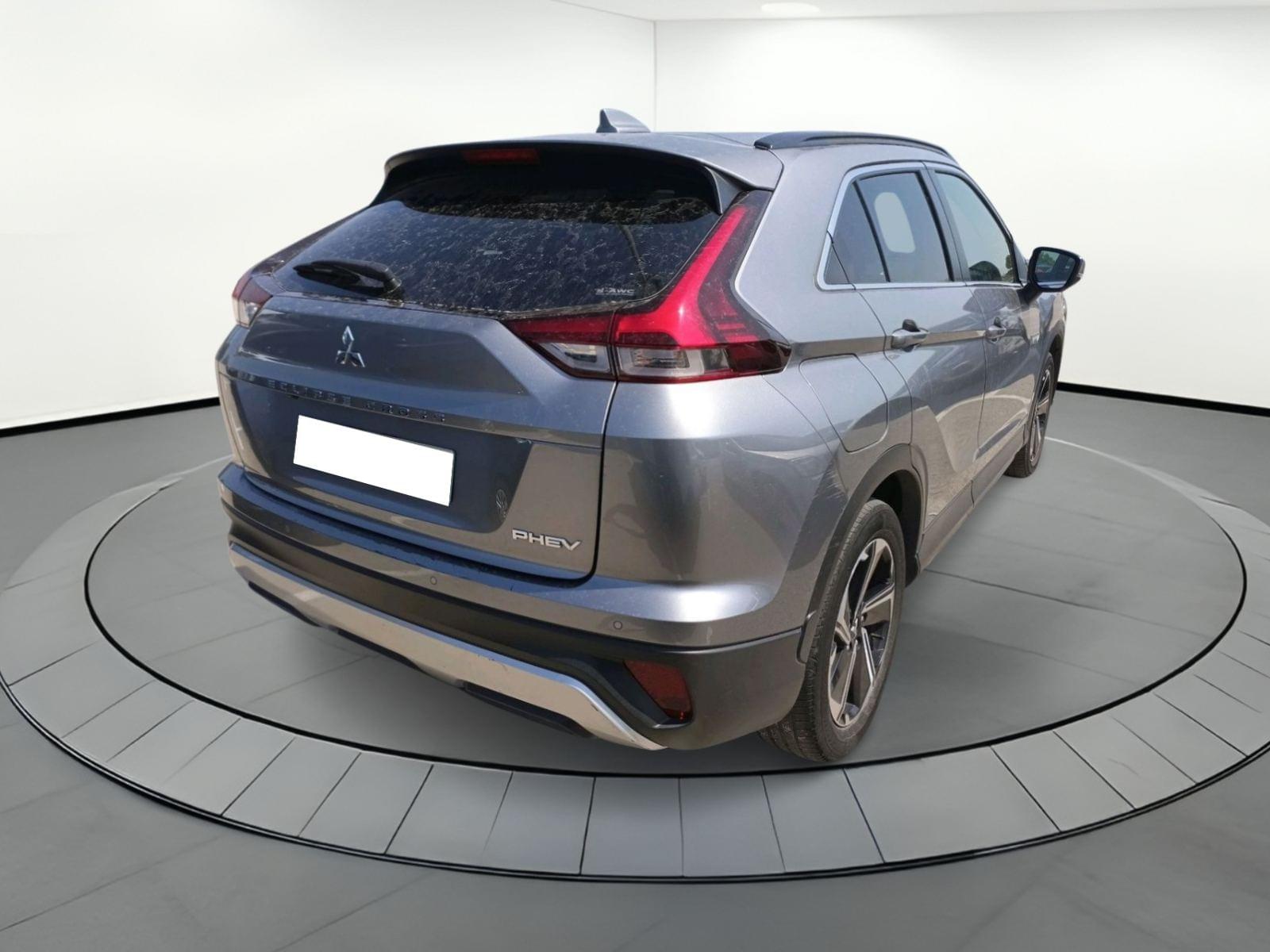 MITSUBISHI ECLIPSE CROSS PHEV KAITEKI 4 3 