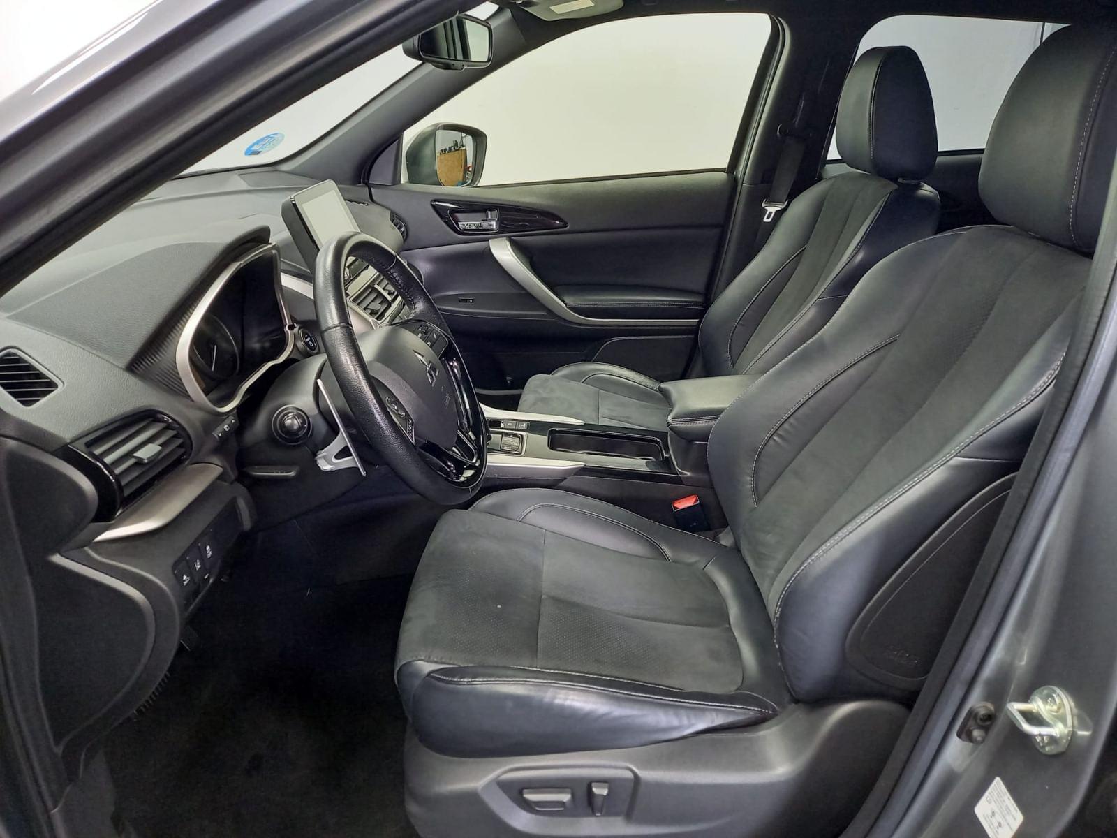 MITSUBISHI ECLIPSE CROSS PHEV KAITEKI 4 32