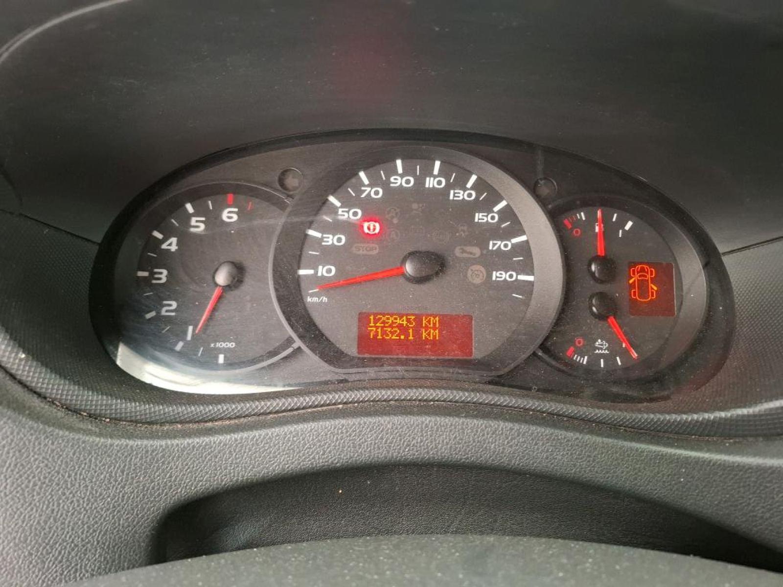 RENAULT MASTER FURGON TÔLÉ &FG GCF TRAC F3300 L2H2 DCI 110 4 