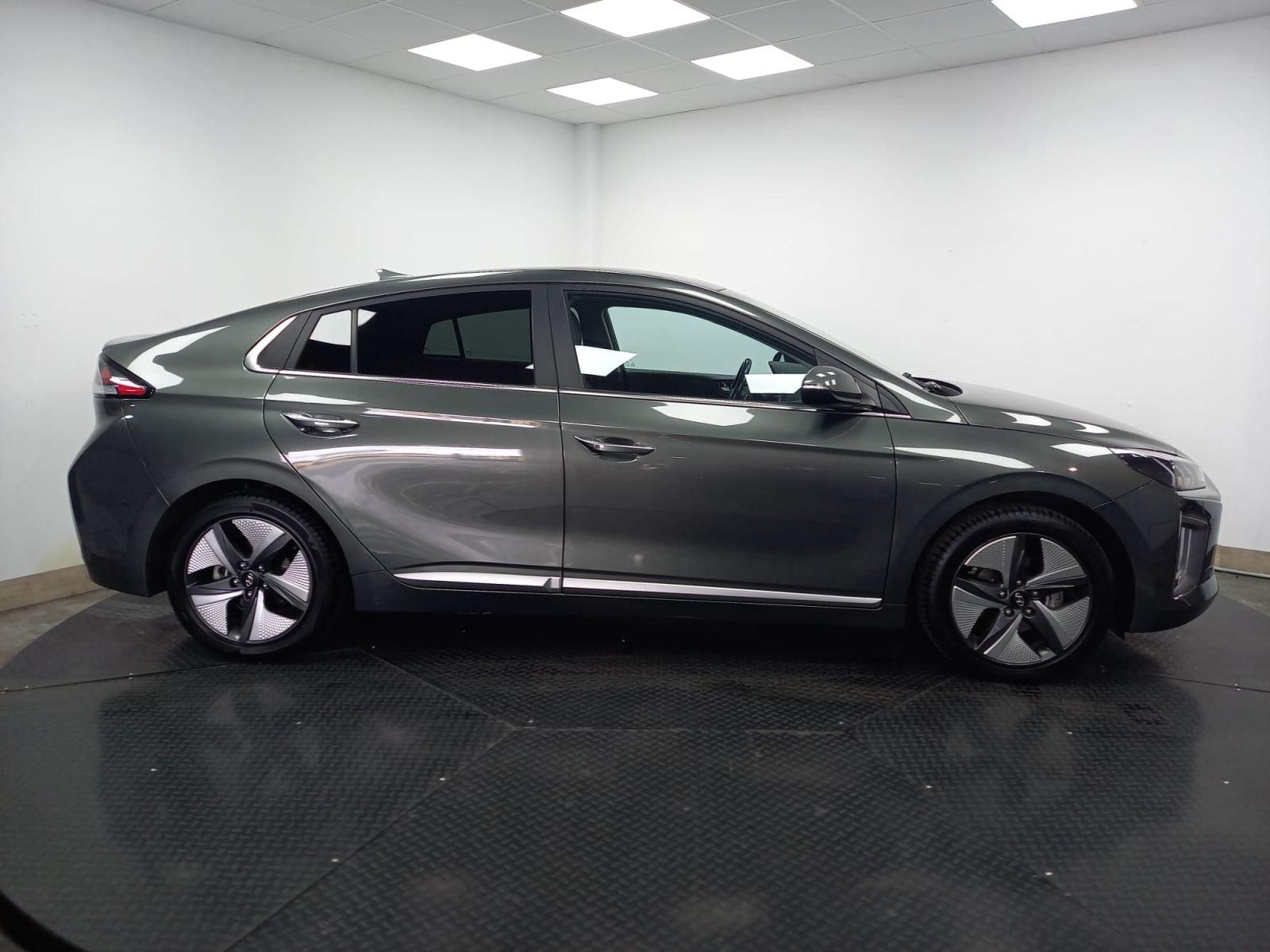 HYUNDAI IONIQ 1.6 GDI HEV TECNO DCT 3