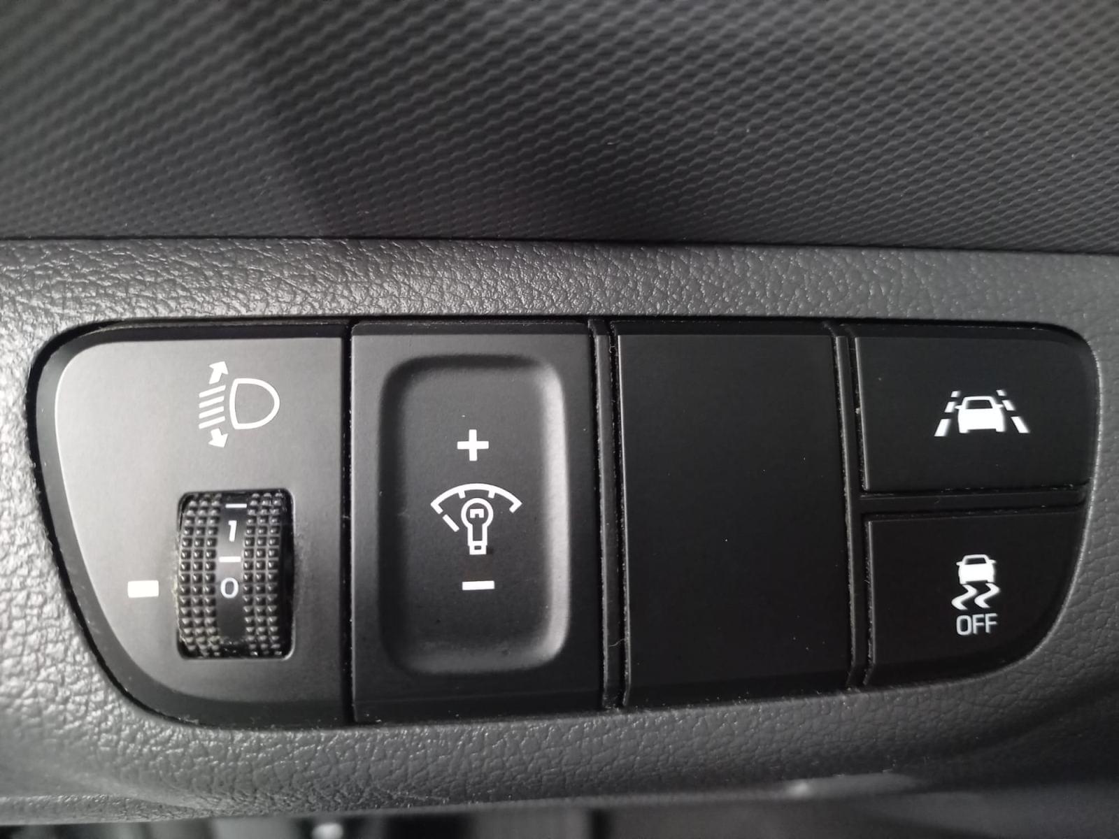 HYUNDAI IONIQ 1.6 GDI HEV TECNO DCT 24