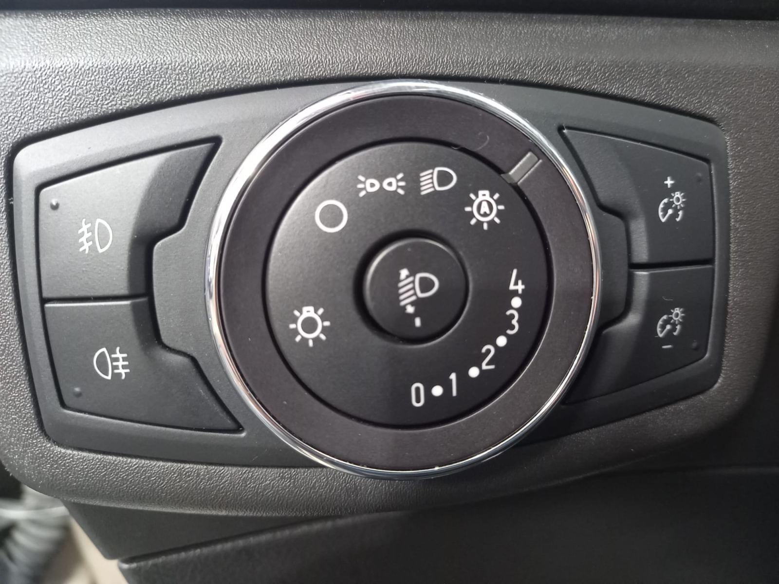 FORD MONDEO 2.0 TDCi 110kW (150CV) Trend 33