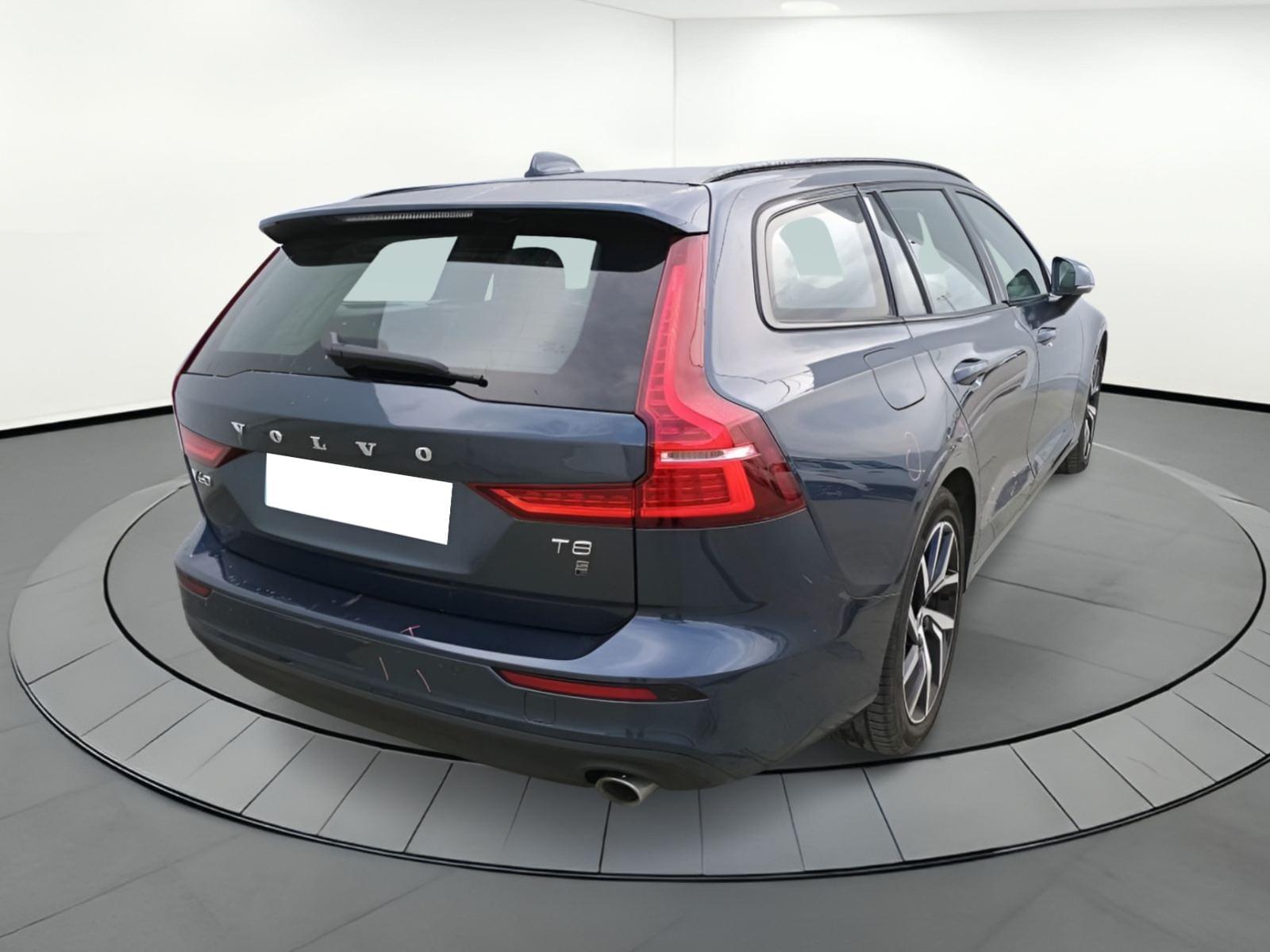 VOLVO V60 2.0 T8 BUSINESS PLUS AUTO 2 