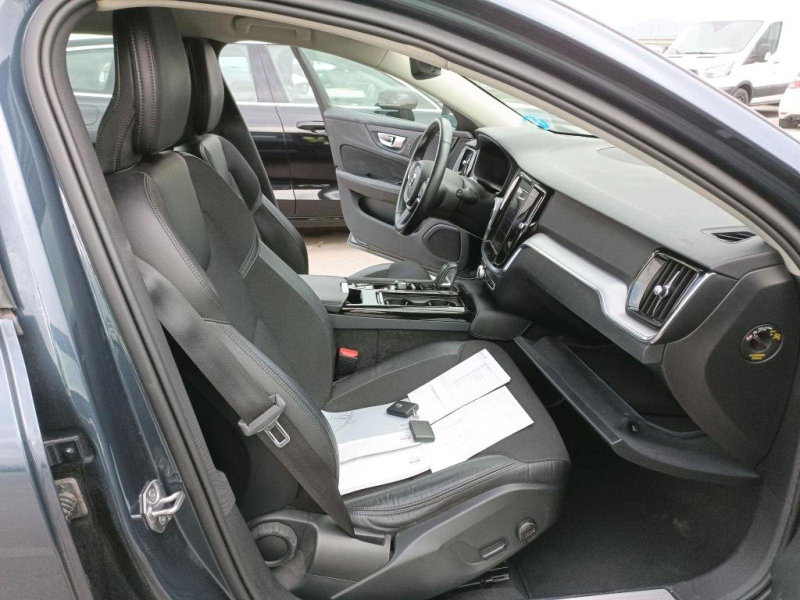 VOLVO V60 2.0 T8 BUSINESS PLUS AUTO 7 