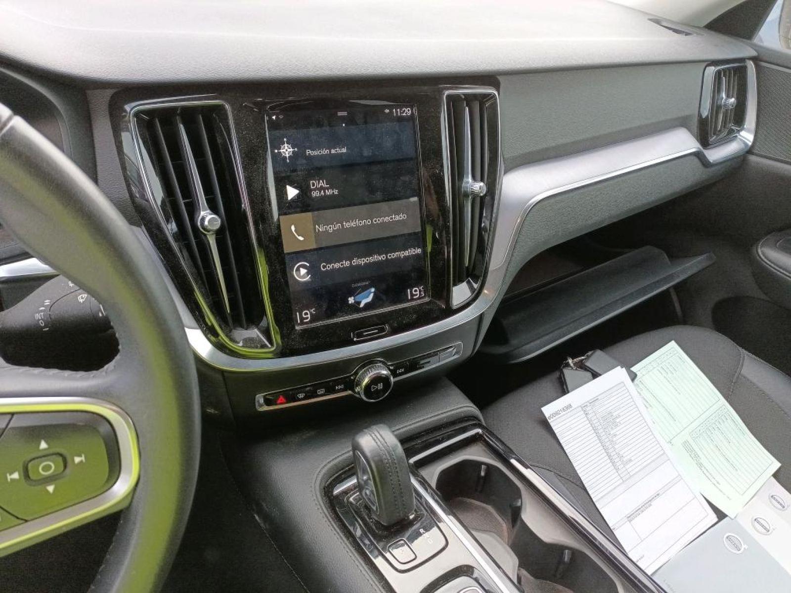 VOLVO V60 2.0 T8 BUSINESS PLUS AUTO 9 