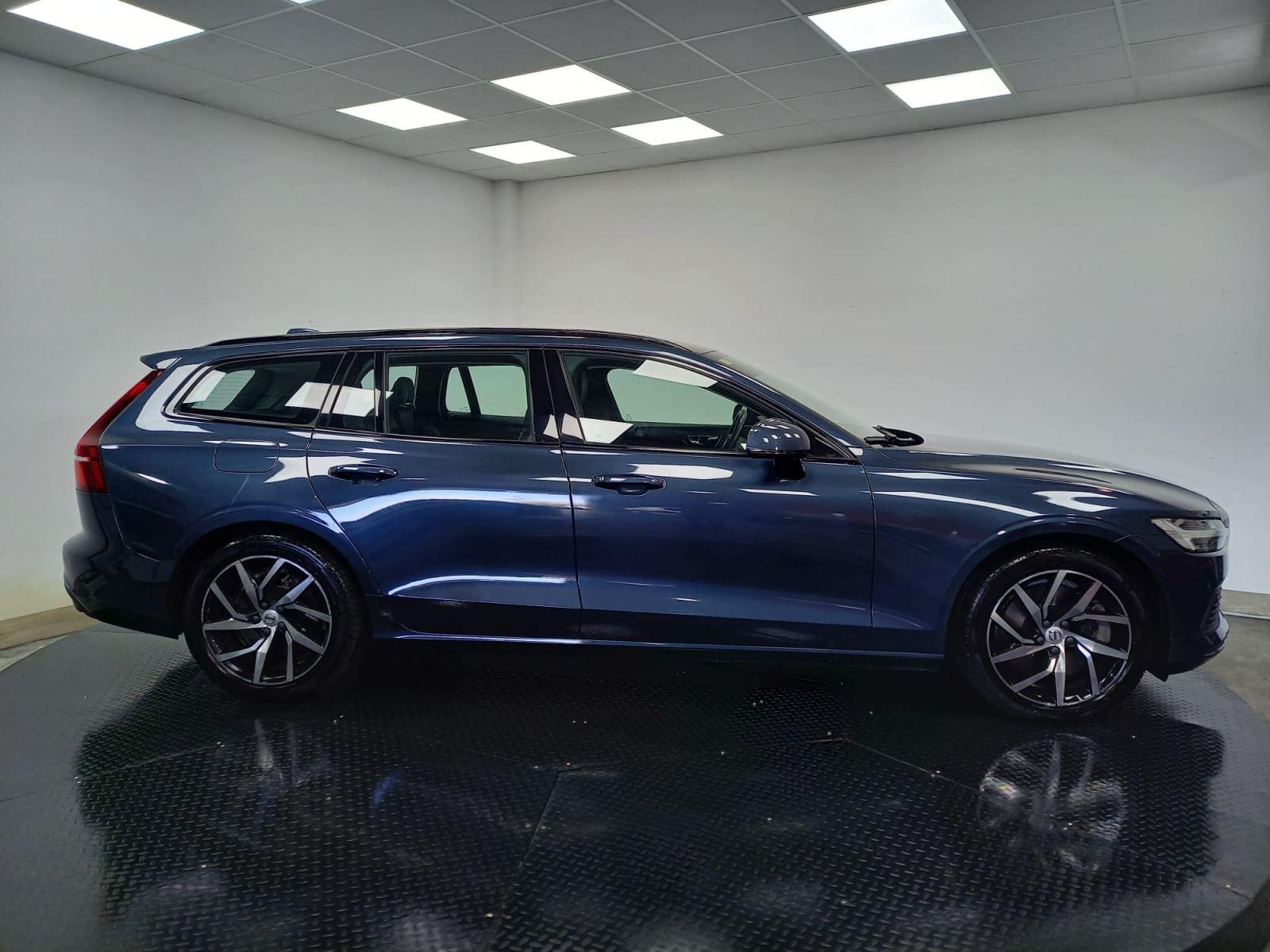 VOLVO V60 2.0 T8 BUSINESS PLUS AUTO 3