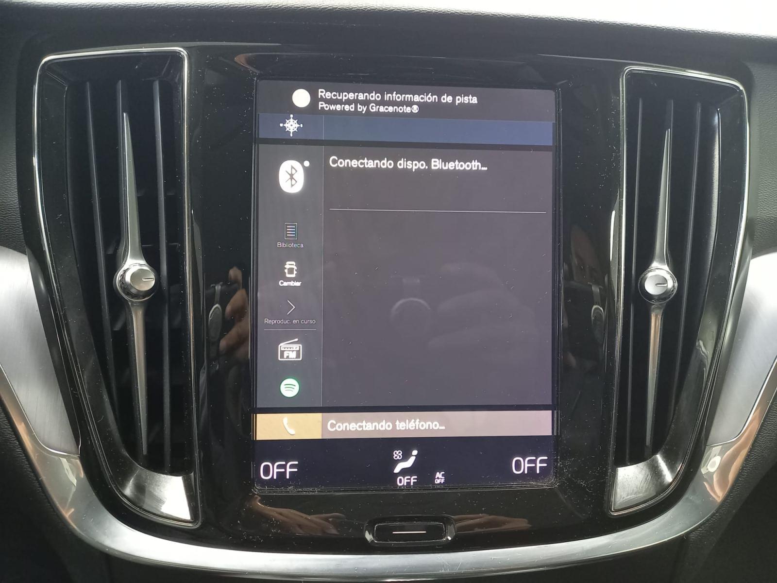 VOLVO V60 2.0 T8 BUSINESS PLUS AUTO 11