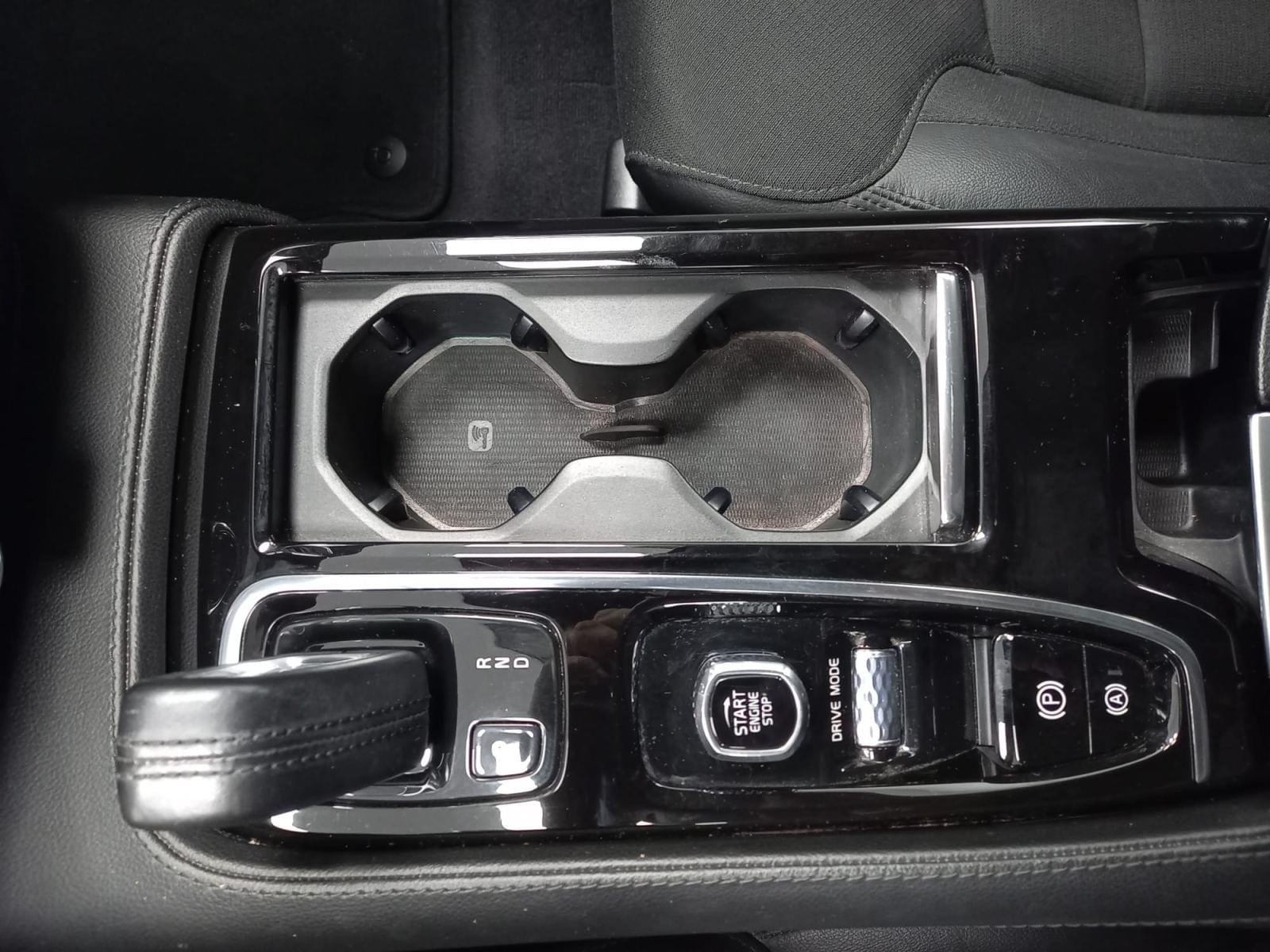 VOLVO V60 2.0 T8 BUSINESS PLUS AUTO 14