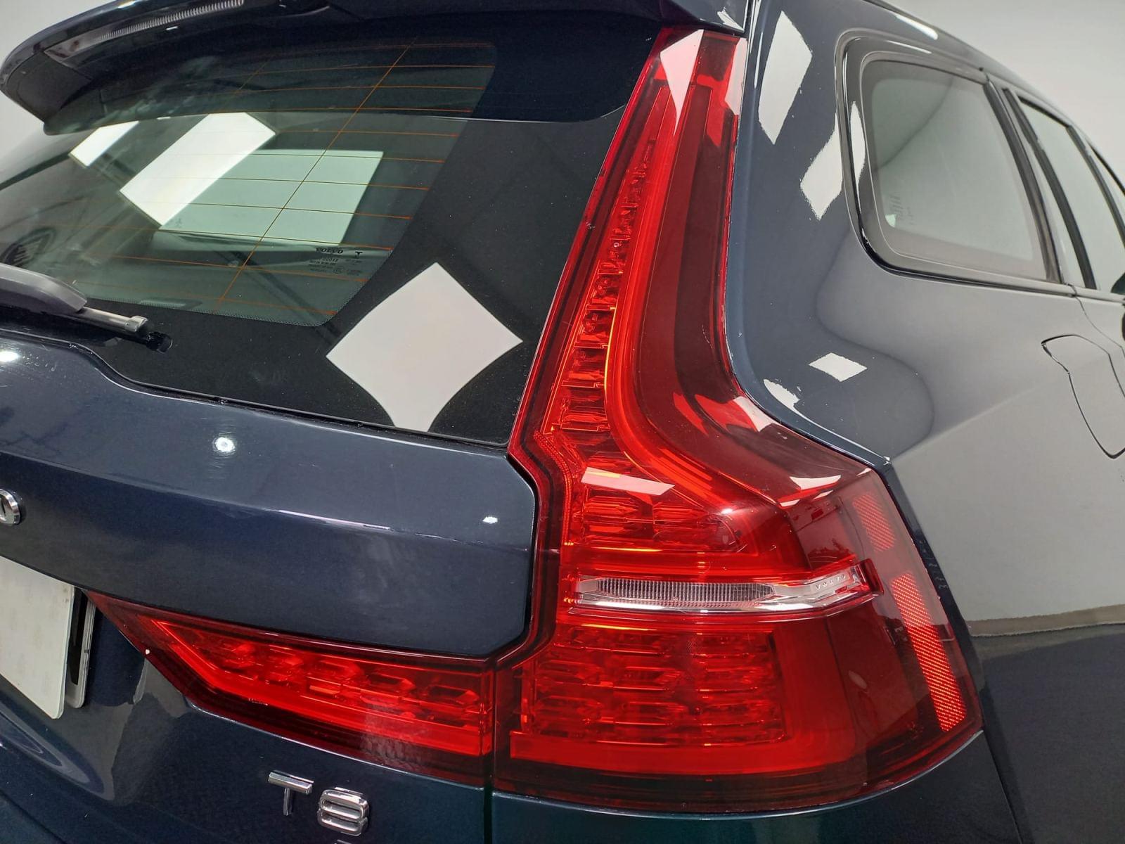 VOLVO V60 2.0 T8 BUSINESS PLUS AUTO 33