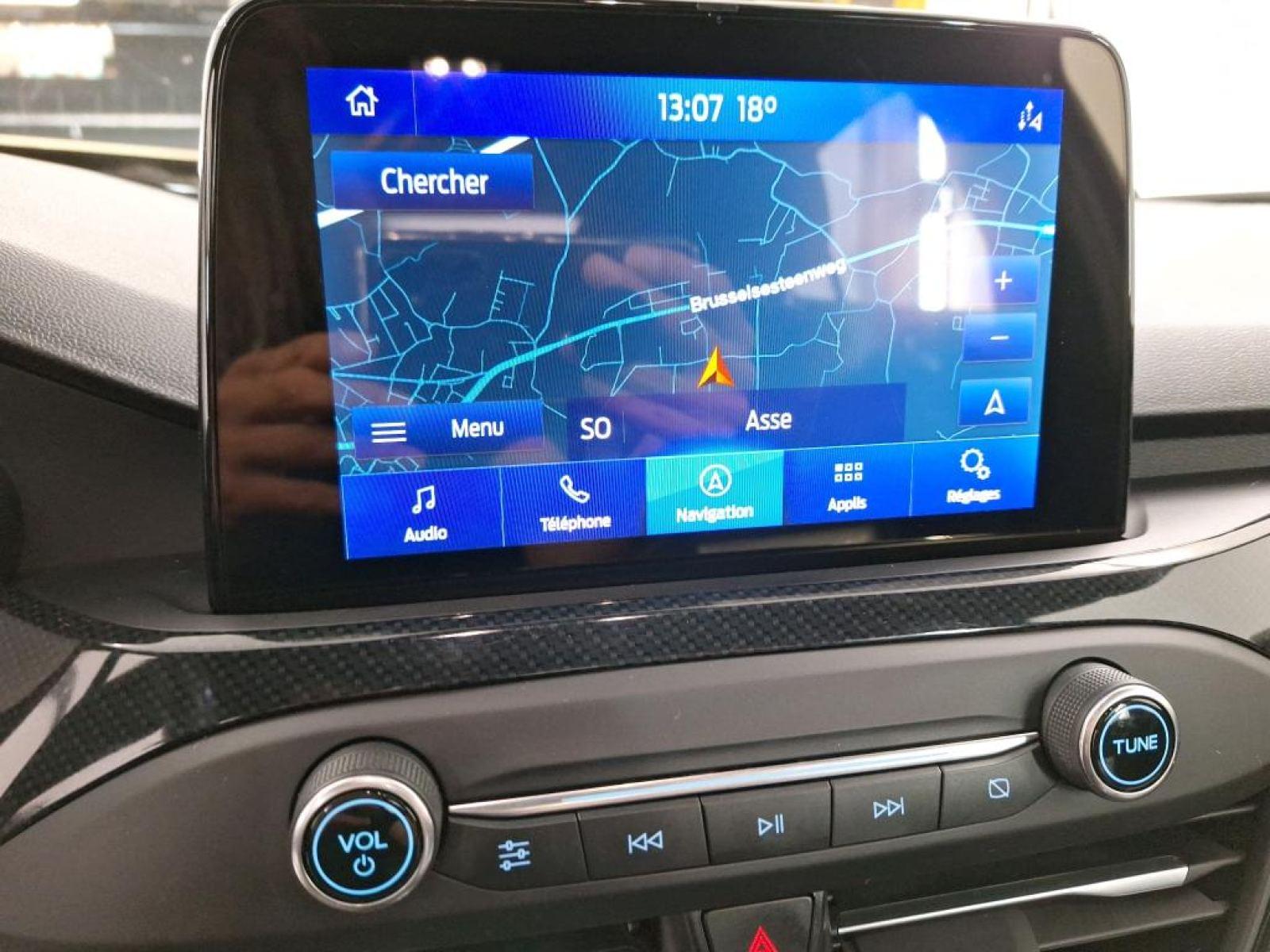 FORD FOCUS 1.5 EcoBlue ST-Line Business 9 