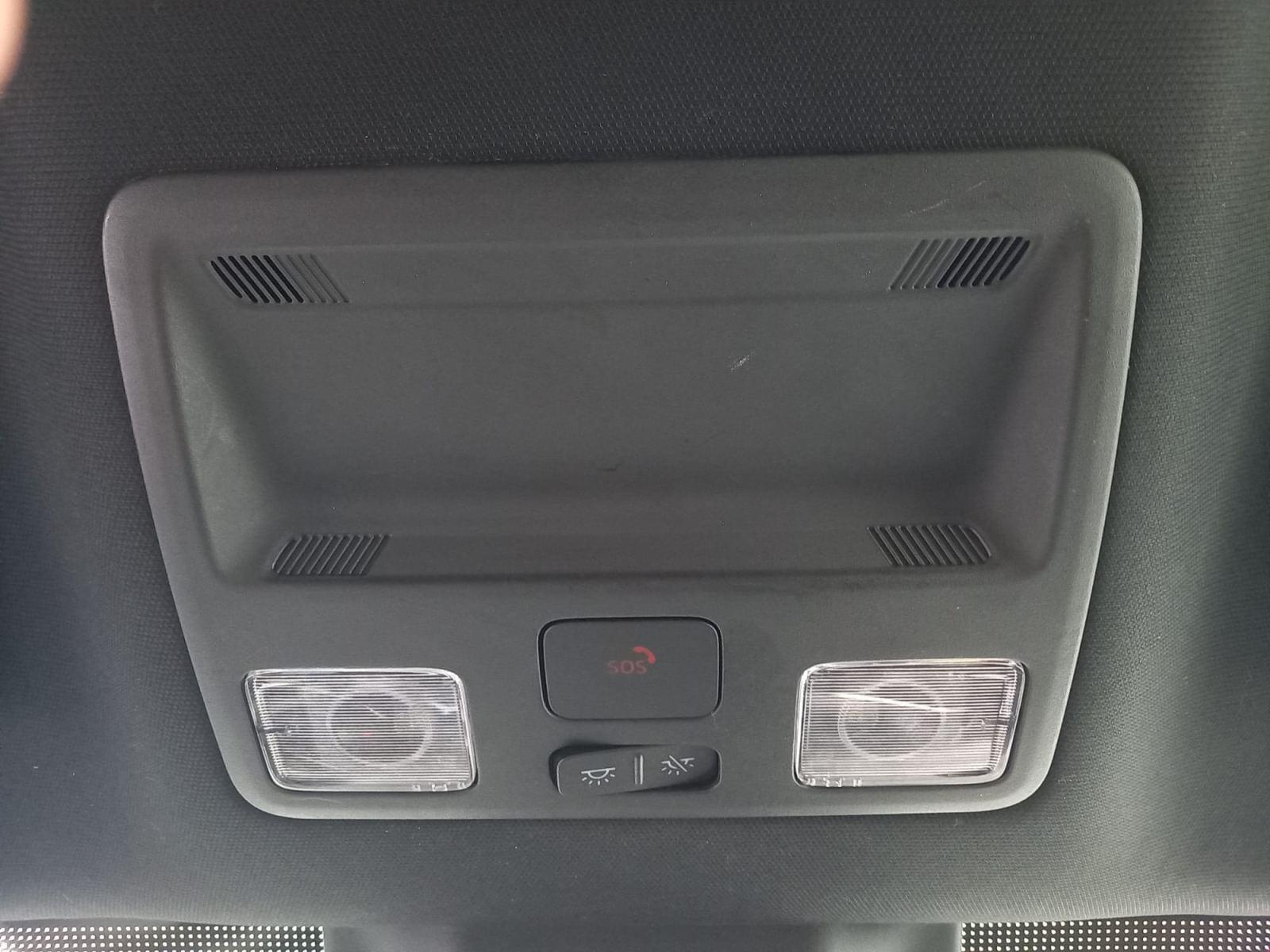 FORD FOCUS 1.5 EcoBlue ST-Line Business 8