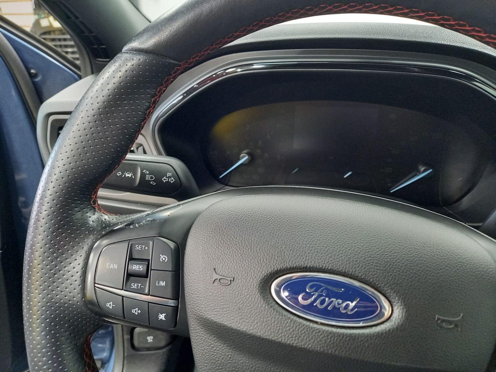 FORD FOCUS 1.5 EcoBlue ST-Line Business 10