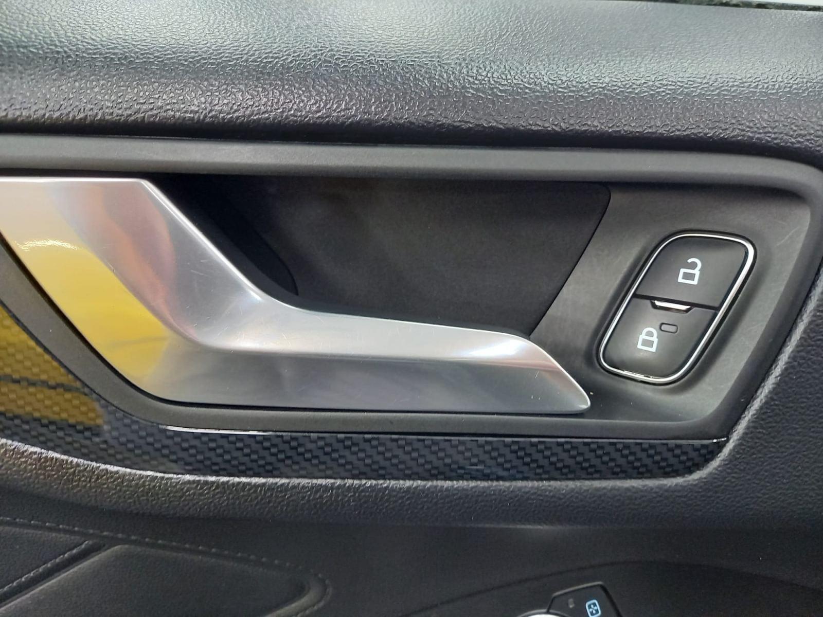 FORD FOCUS 1.5 EcoBlue ST-Line Business 24