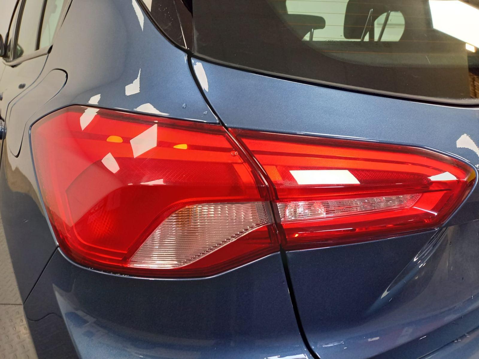 FORD FOCUS 1.5 EcoBlue ST-Line Business 33