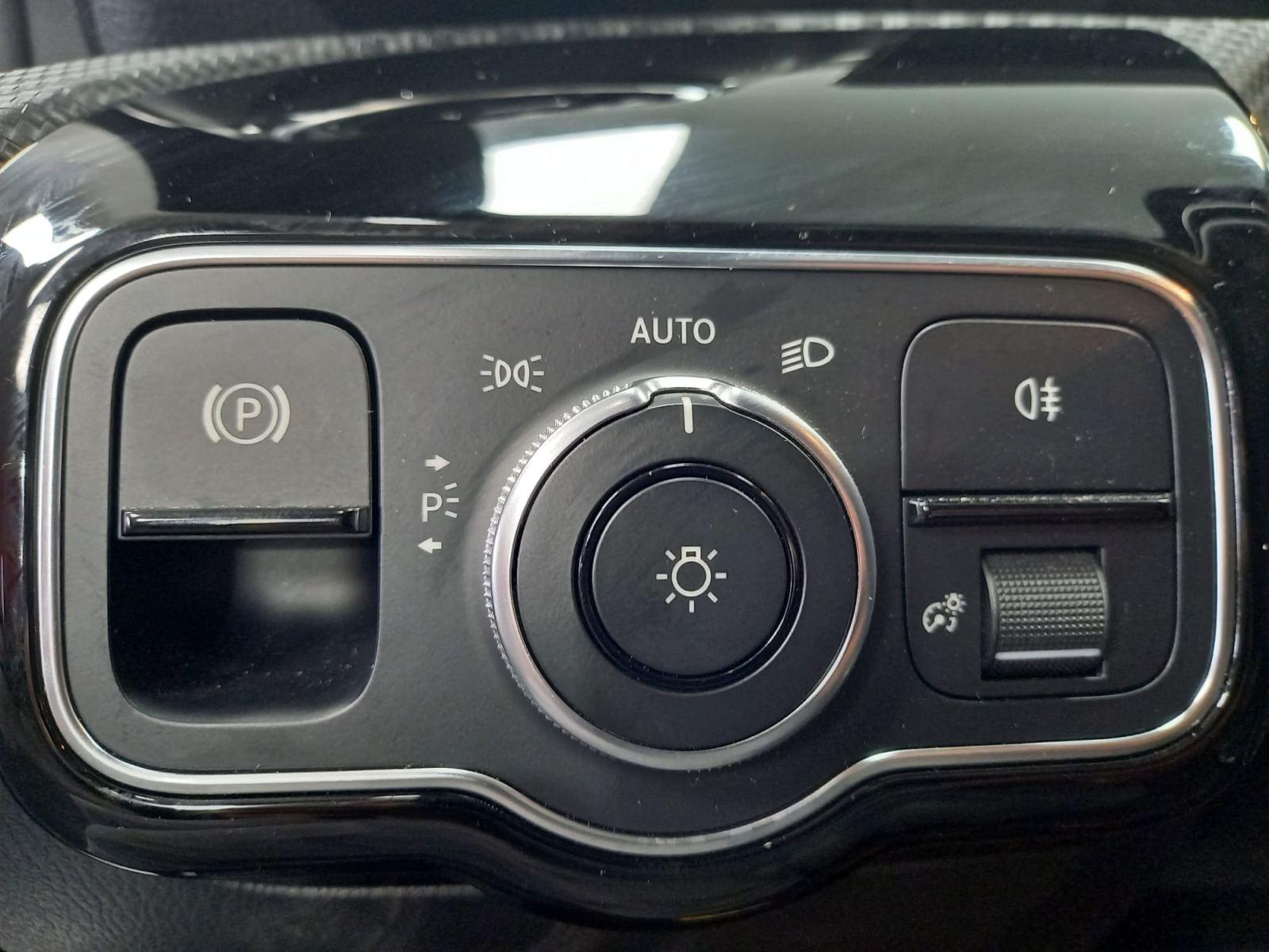 MERCEDES CLASE CLA 2.0 180 D BUSINESS SOLUTION 22 