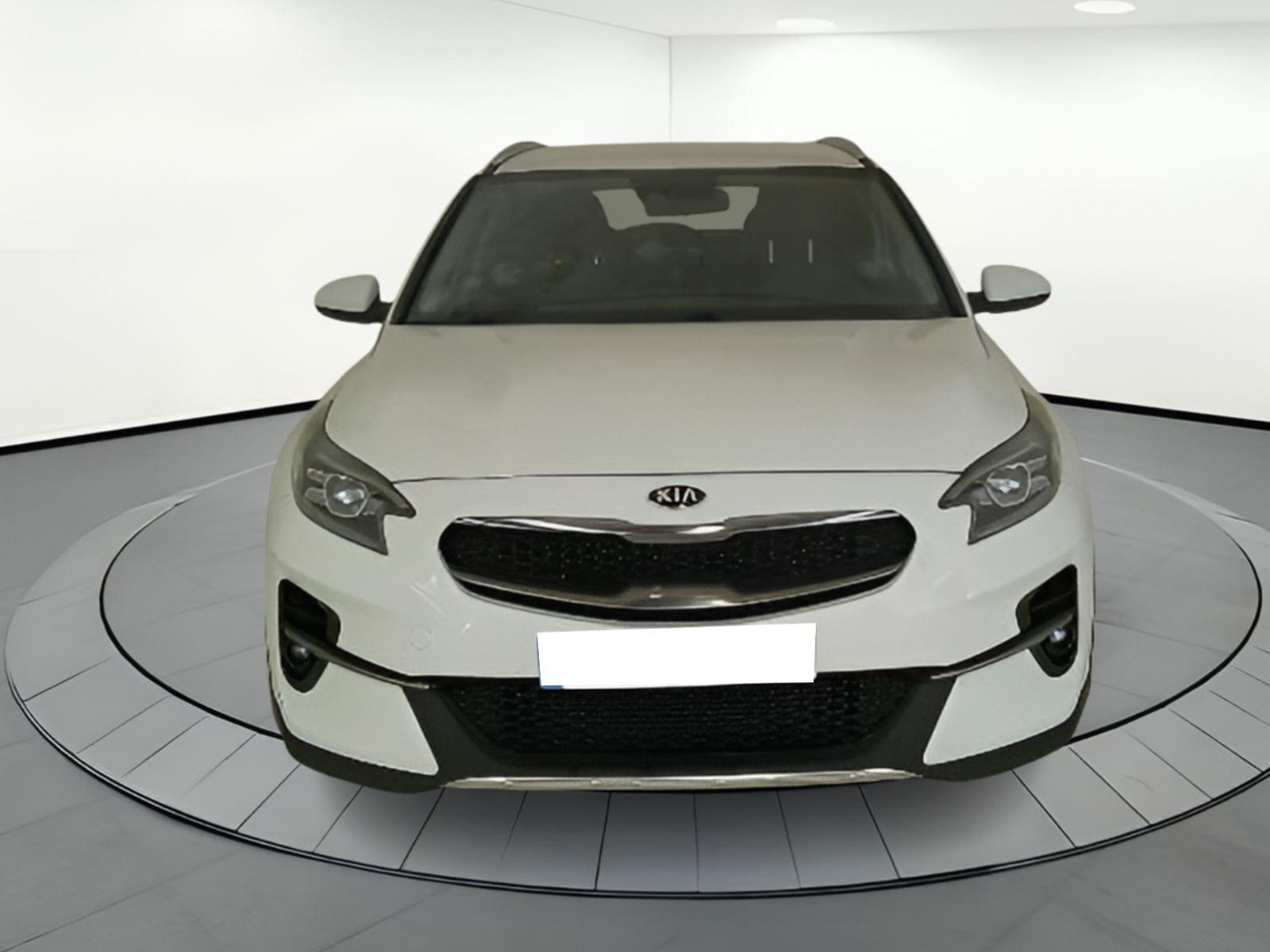 KIA XCEED 1.6 MHEV IMT DRIVE 100KW (136CV) 2 
