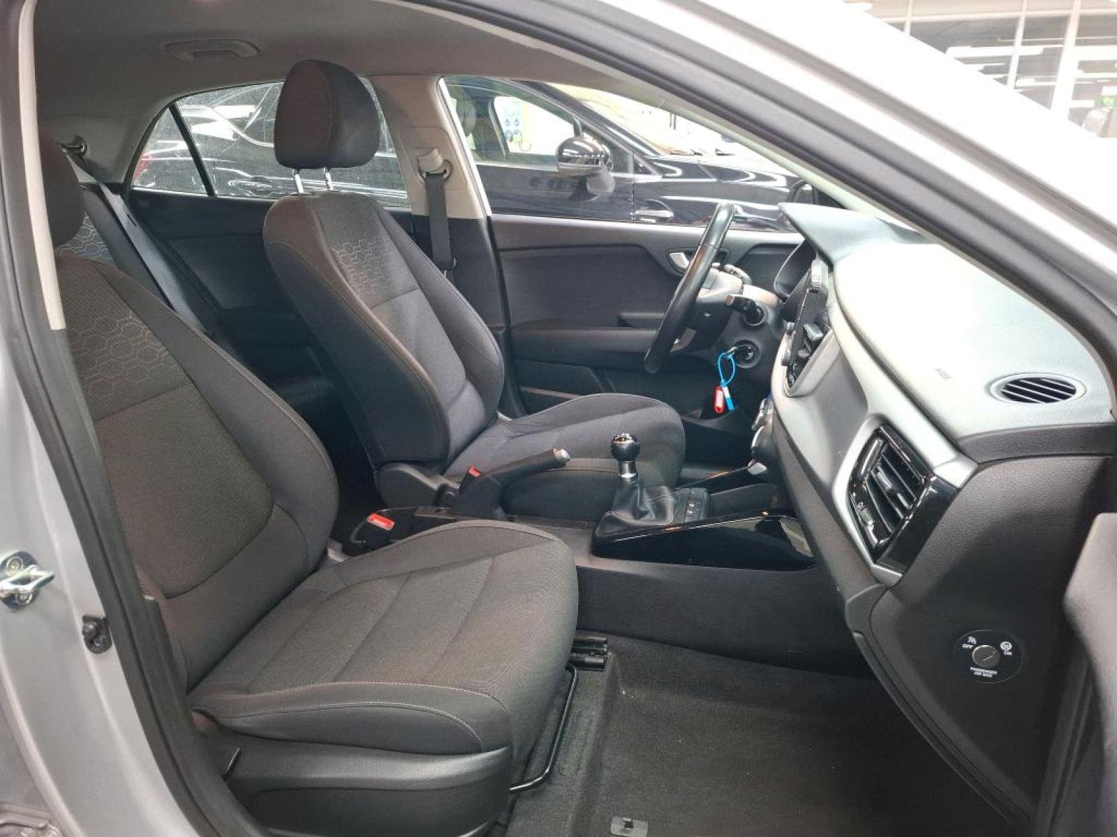 KIA RIO 1.2 MPi 84 CV Urban Edition Business 4 