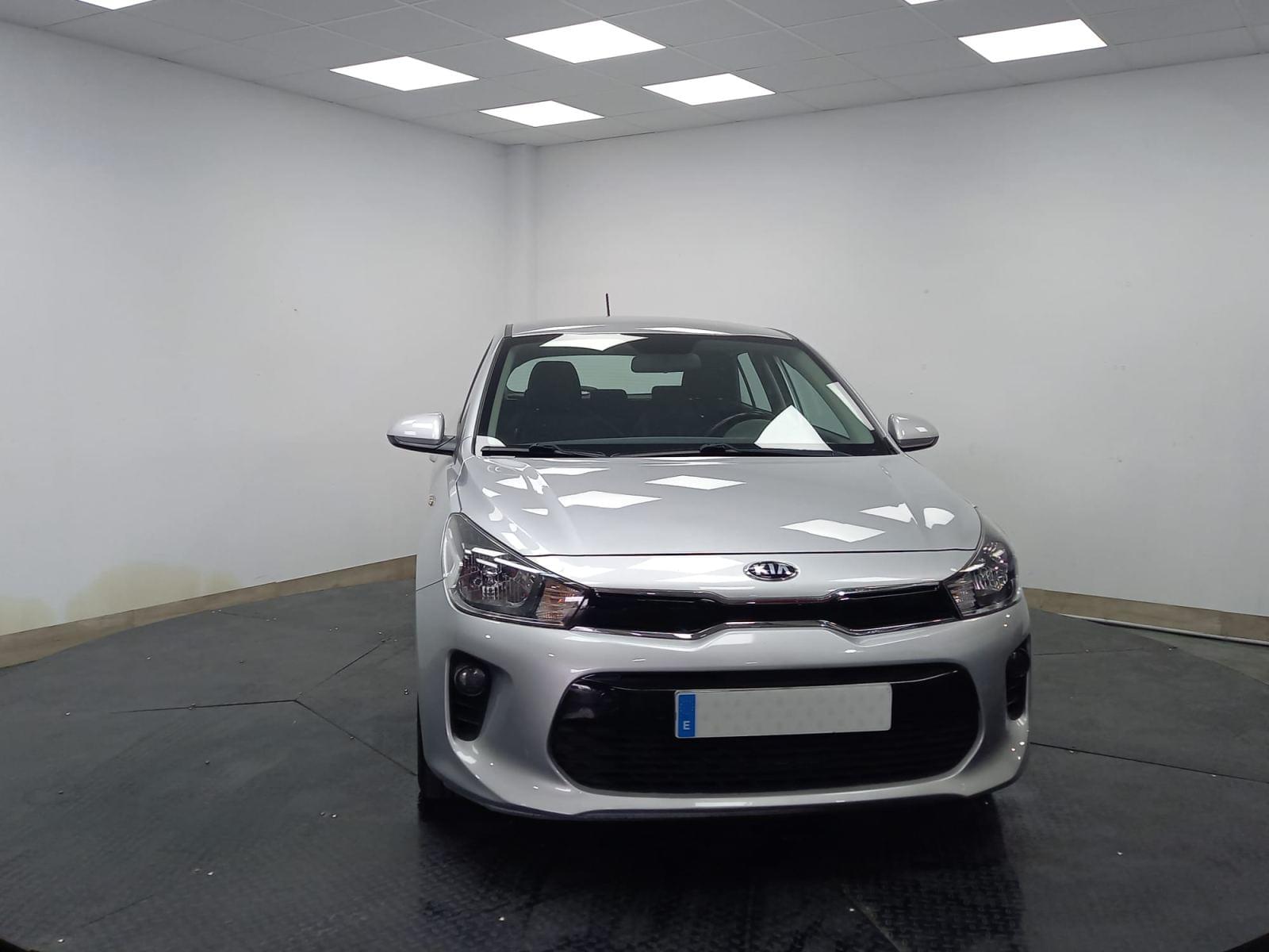 KIA RIO 1.2 MPi 84 CV Urban Edition Business 2