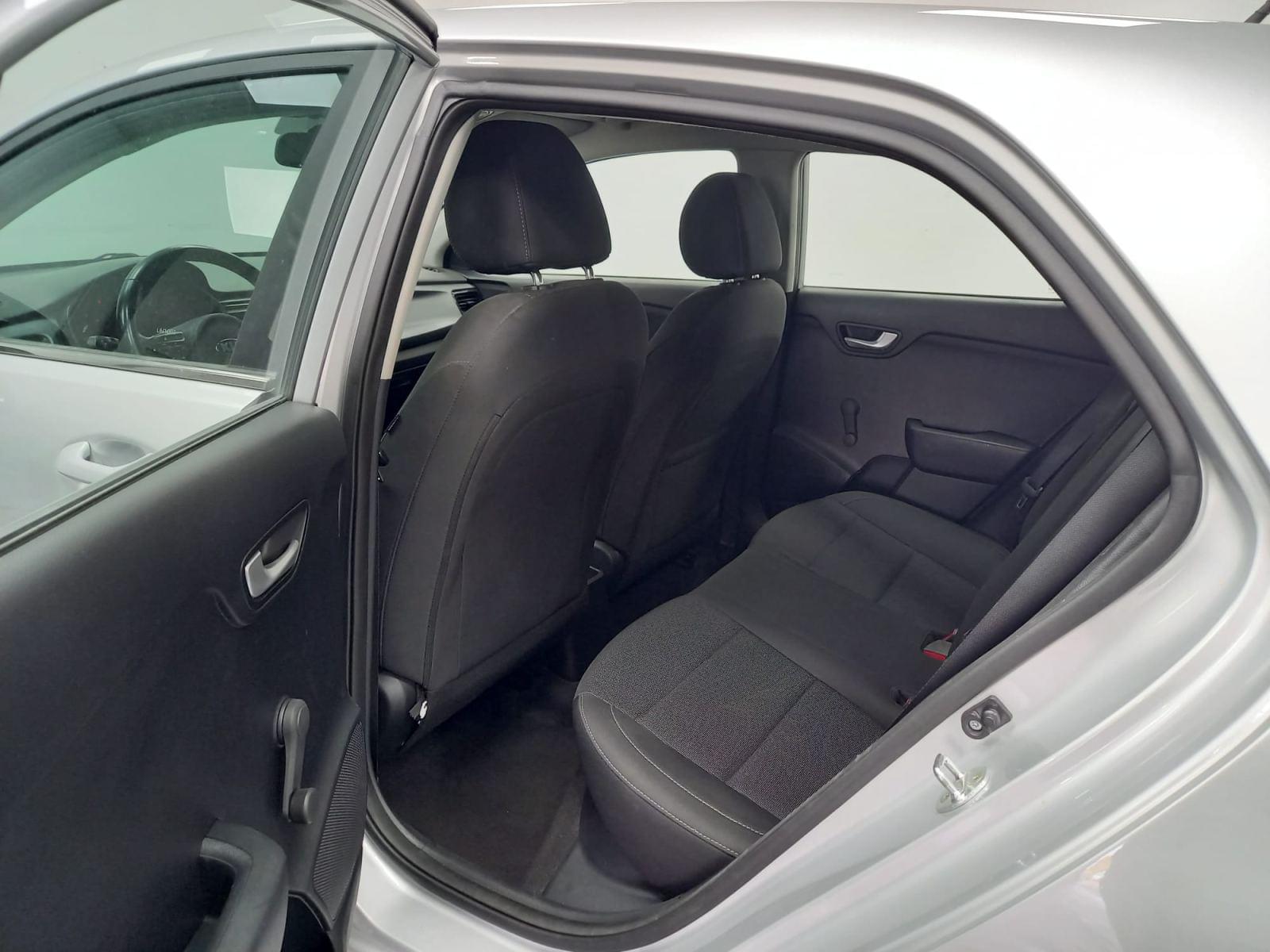 KIA RIO 1.2 MPi 84 CV Urban Edition Business 11