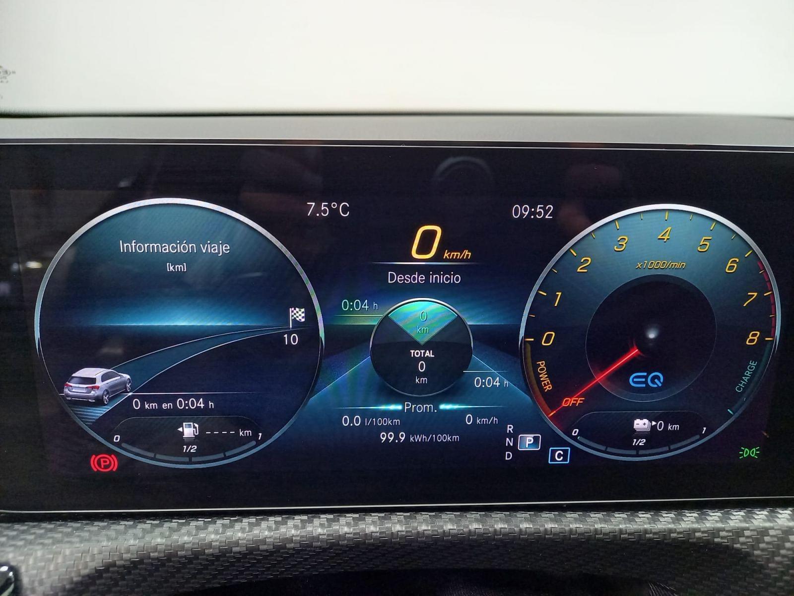 MERCEDES CLASE A 250 e 160+102 CV Business Line 8G-DCT 32 