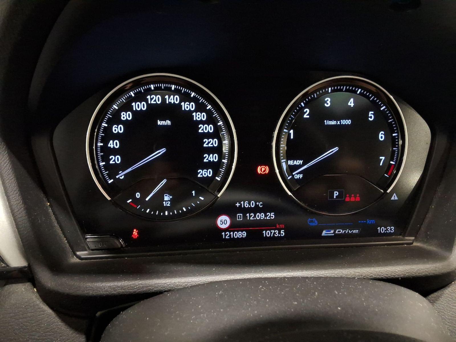 BMW X1 1.5 XDRIVE25E (162KW) 9 