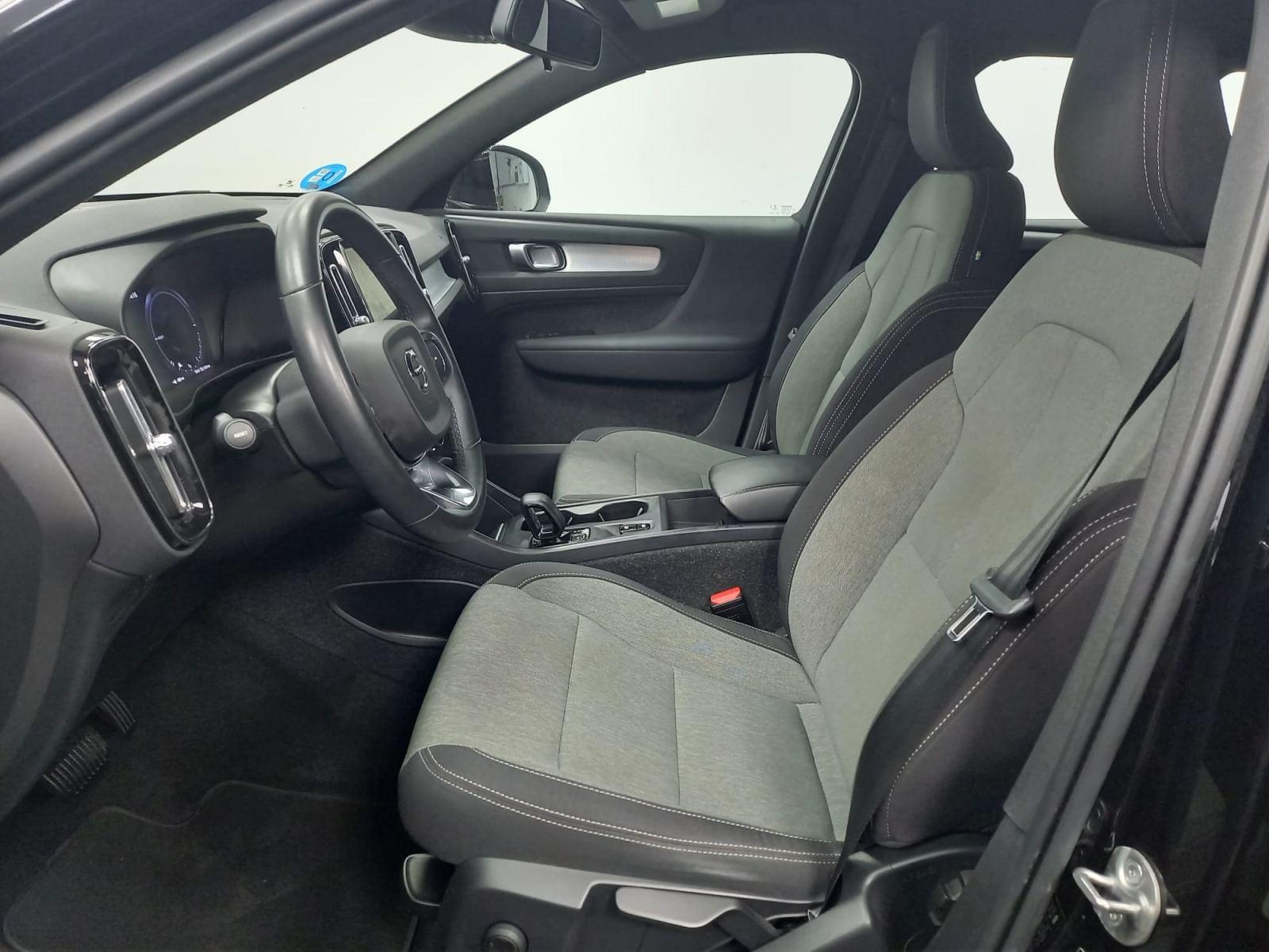 VOLVO XC40 1.5 T4 RECHARGE PHEV ESSENTIAL AUTO 8