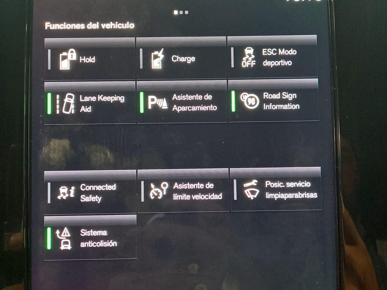 VOLVO XC40 1.5 T4 RECHARGE PHEV ESSENTIAL AUTO 11