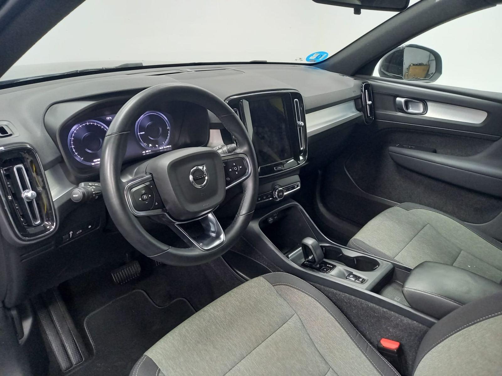 VOLVO XC40 1.5 T4 RECHARGE PHEV ESSENTIAL AUTO 12