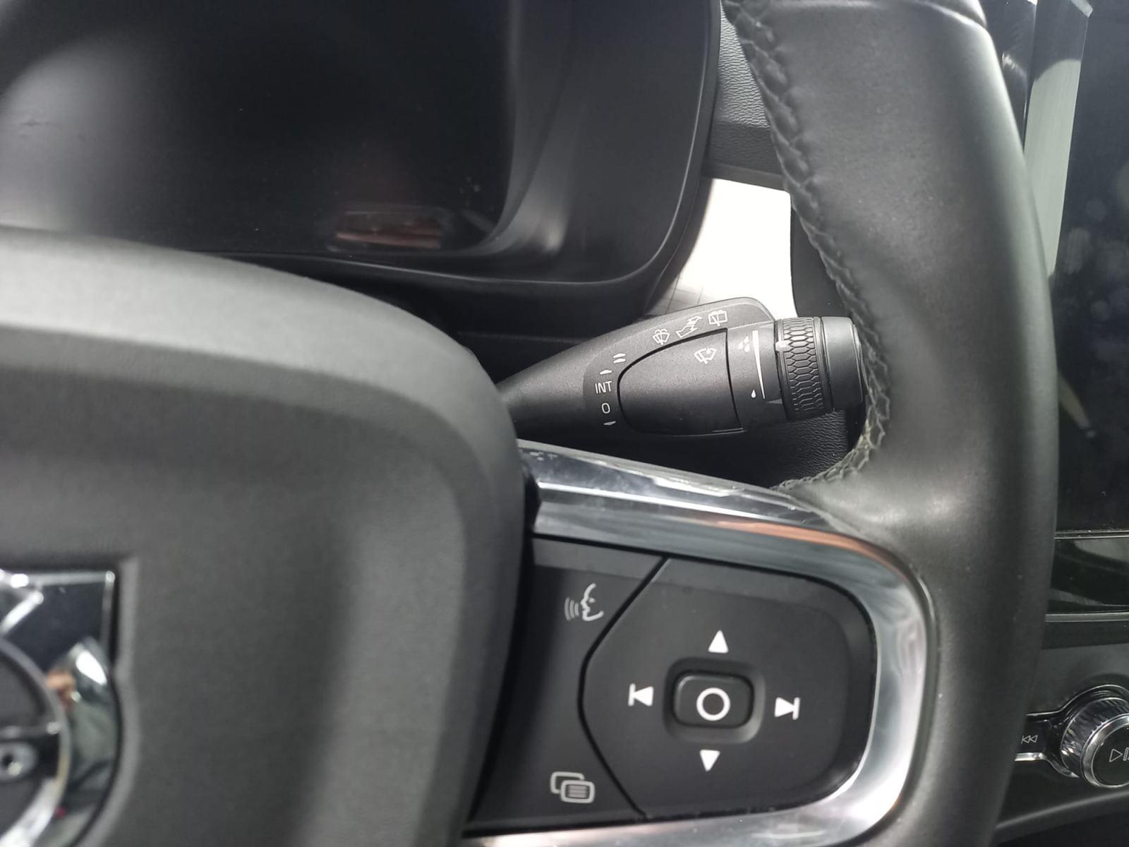 VOLVO XC40 1.5 T4 RECHARGE PHEV ESSENTIAL AUTO 19