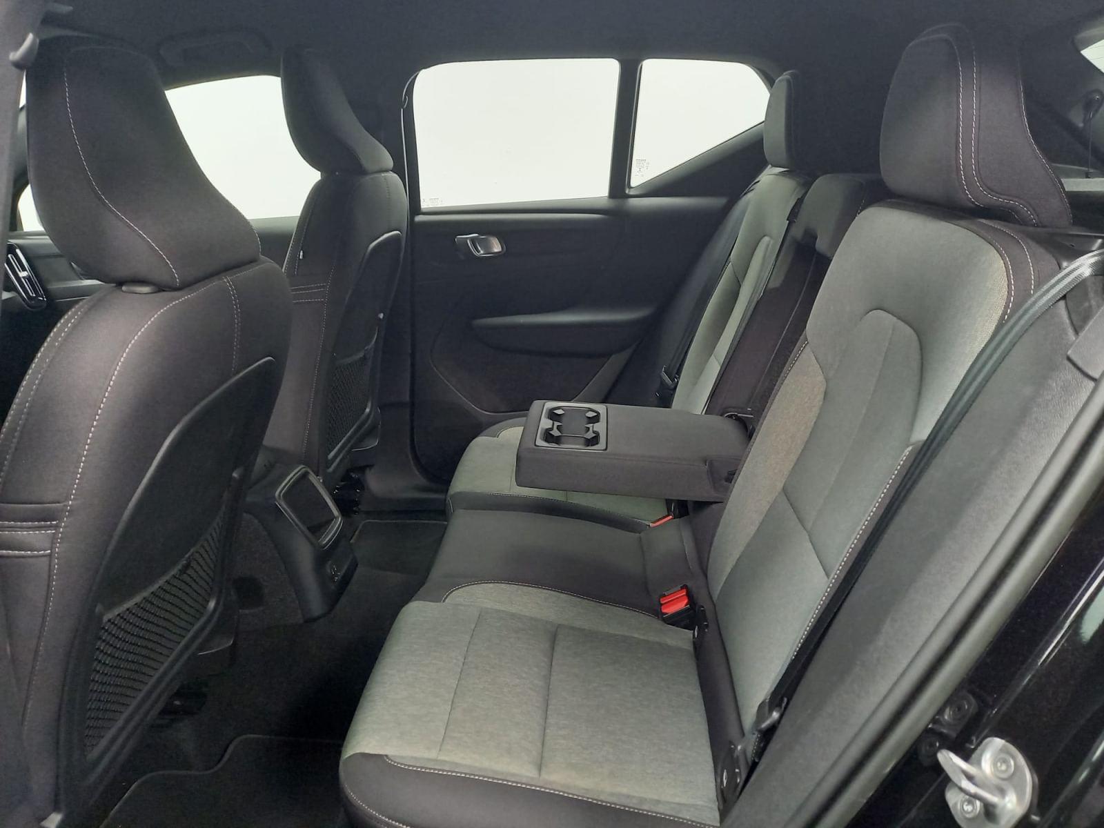 VOLVO XC40 1.5 T4 RECHARGE PHEV ESSENTIAL AUTO 24