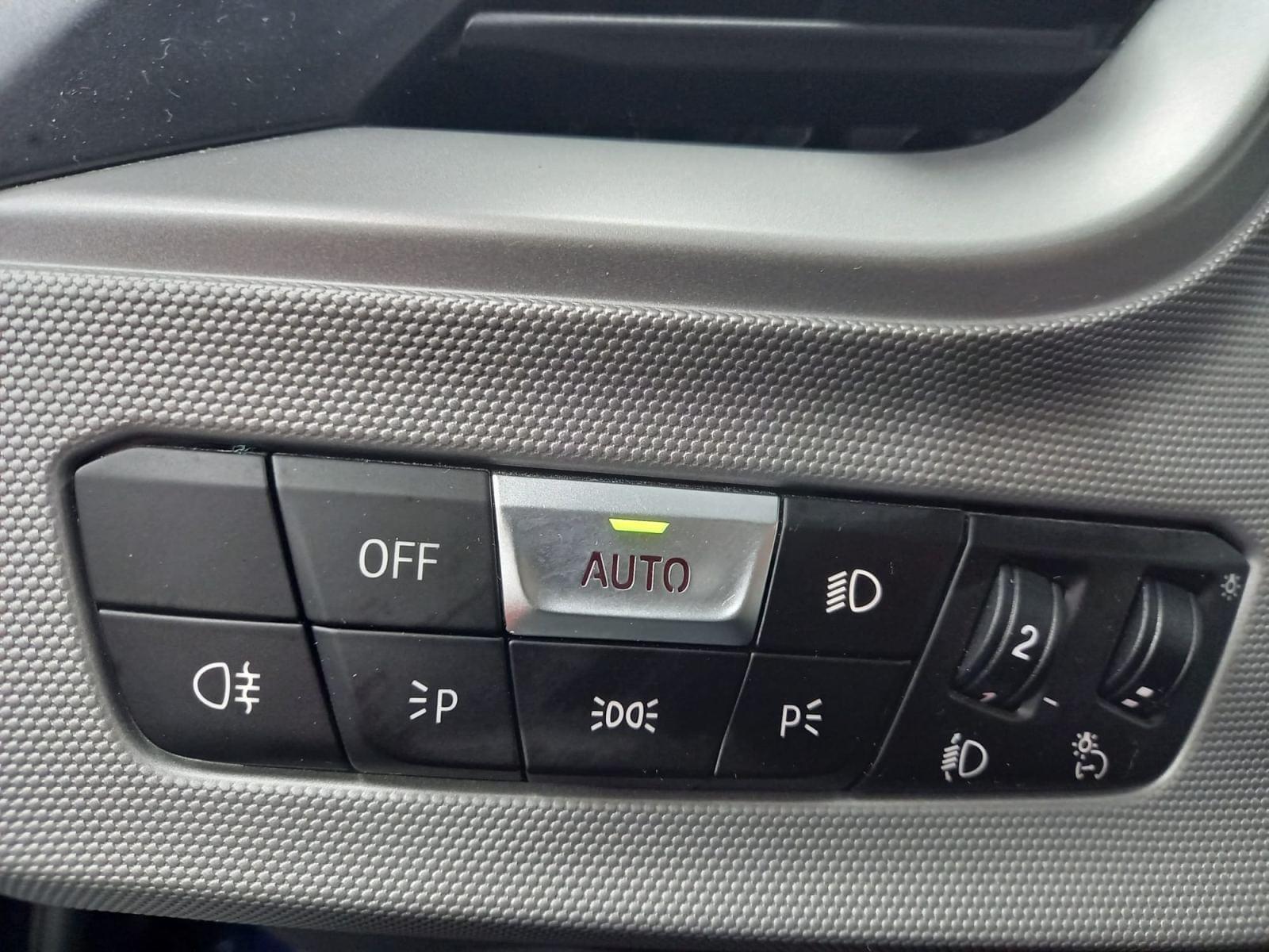 BMW SERIE 1 REEKS HATCH 116D (85 KW) 5D 11 